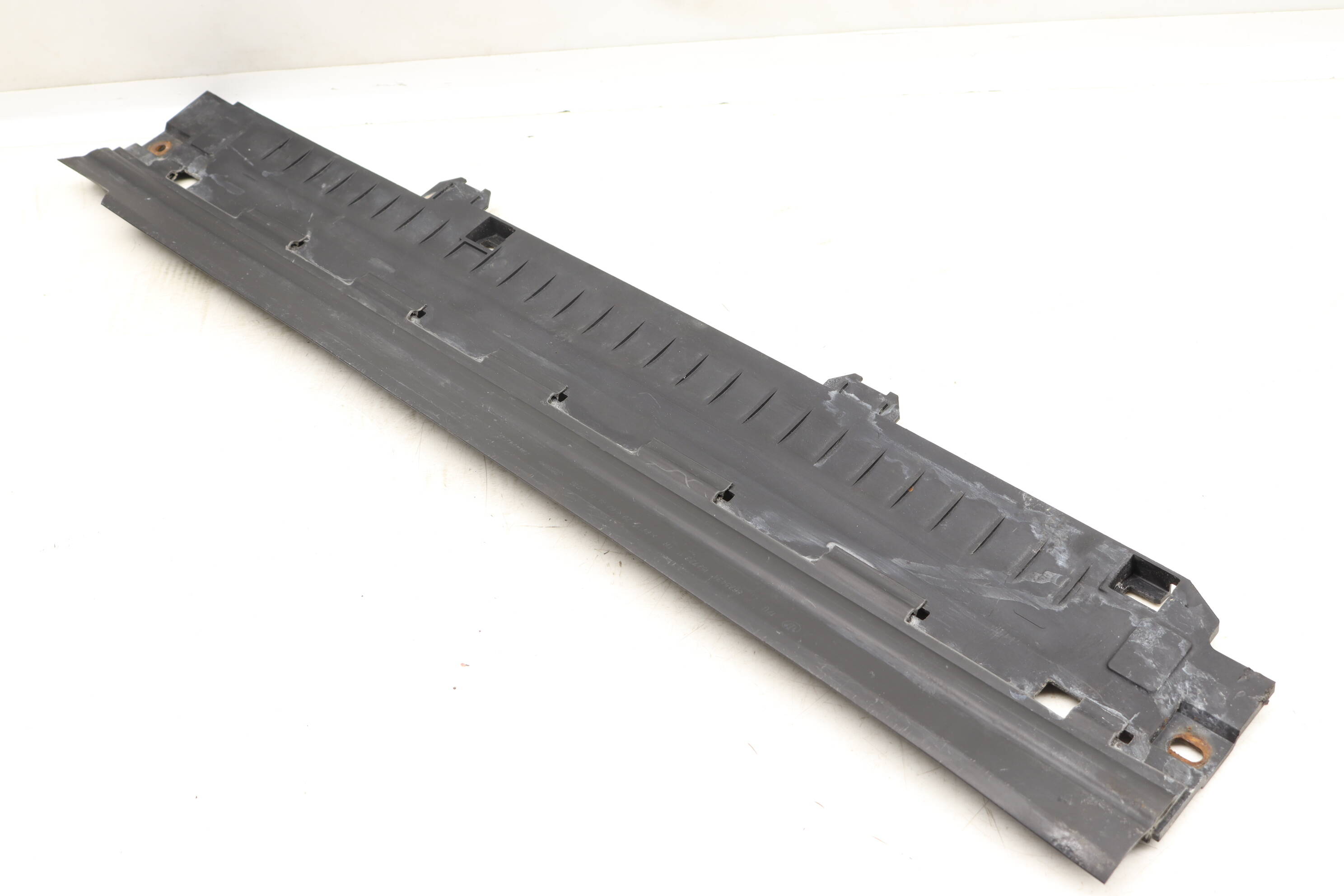 BMW Lower Radiator Carrier Cover 17118625433