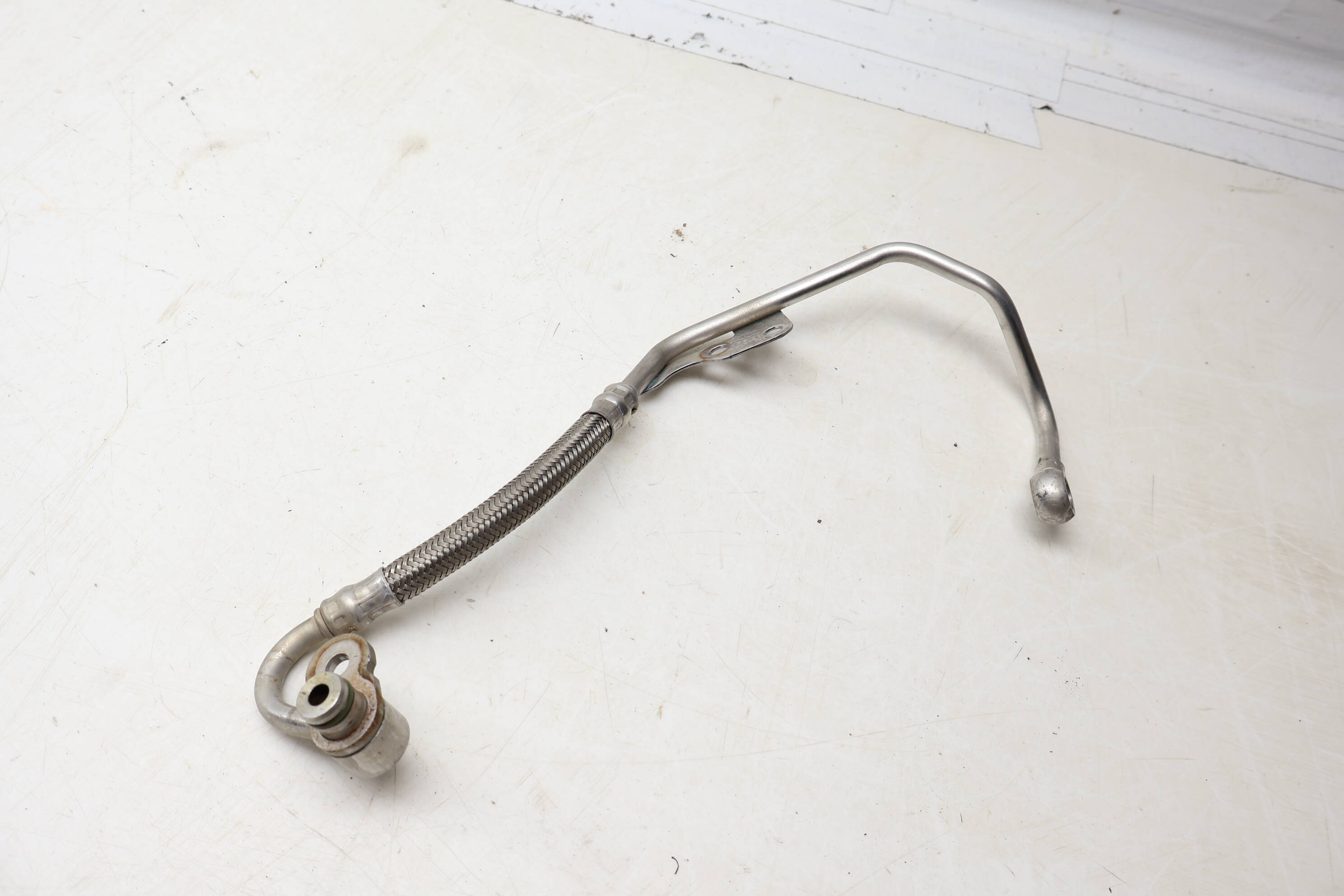 Turbo Oil Supply Feed Line / Pipe 06H145778B