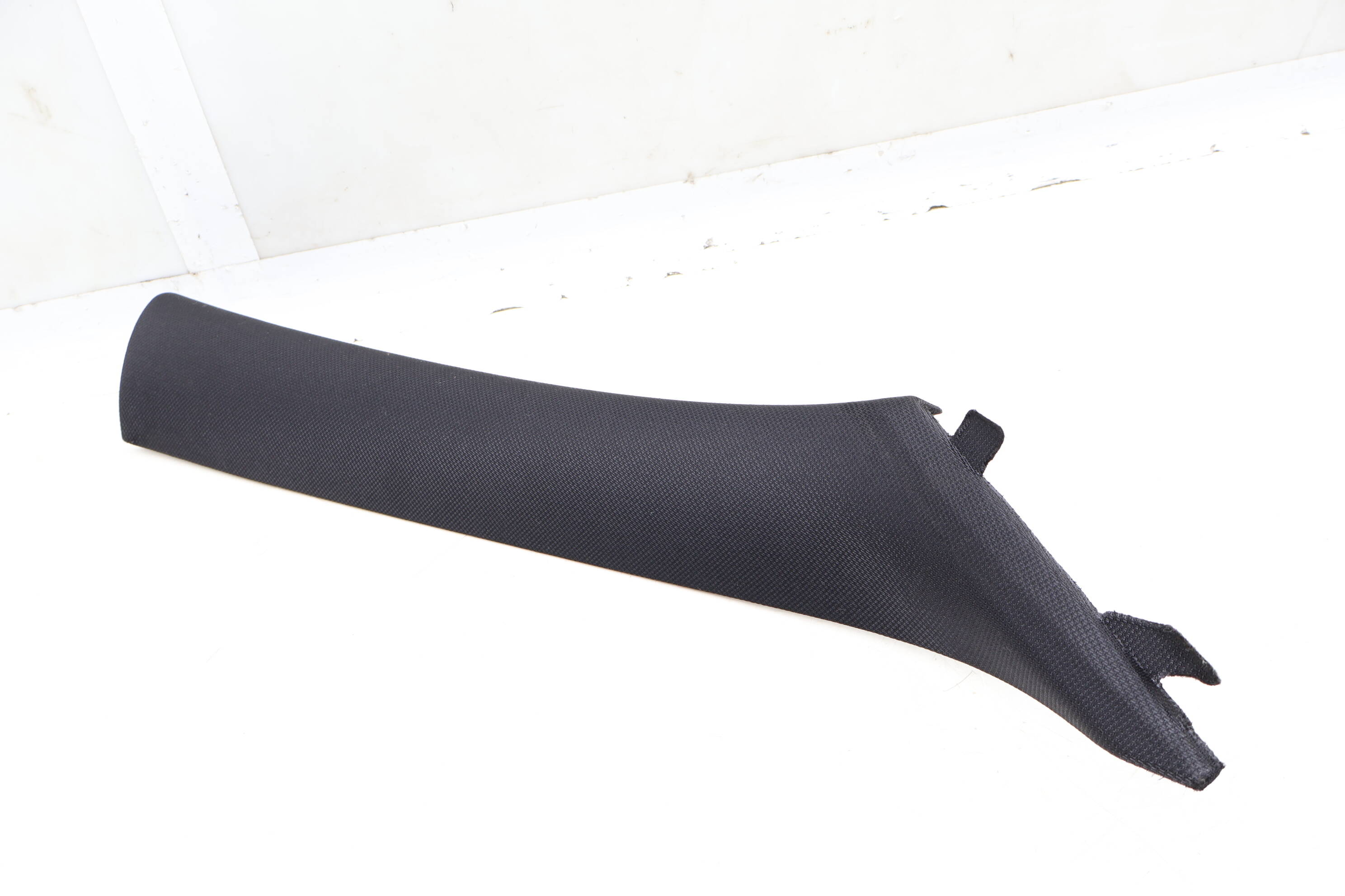 Upper&#x20;A&#x20;Pillar&#x20;Trim&#x20;&#x2F;&#x20;Panel&#x20;51437276888