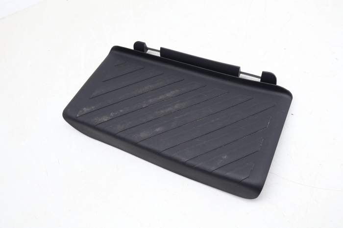Dead Pedal / Foot Rest Cover 3CN864777 main product photo