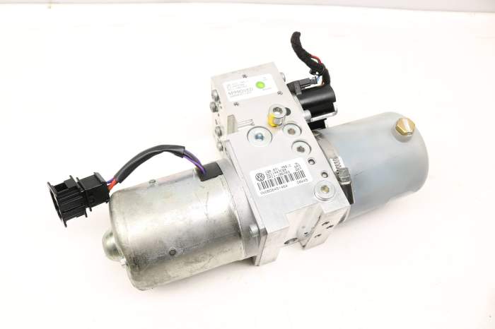 Convertible Top Hydraulic Pump 1Q0871789C main product photo