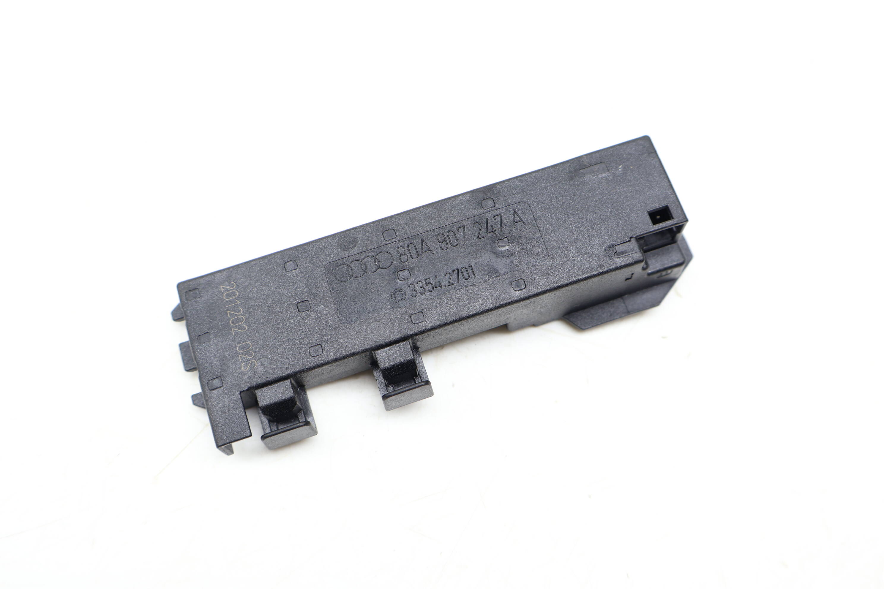 Kessy / Keyless Entry Antenna 80A907247A