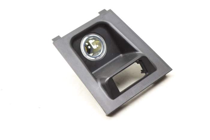 Center Console Outlet Trim 51169390526 main product photo