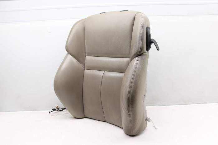 Upper Backrest Cushion 52107918688 main product photo