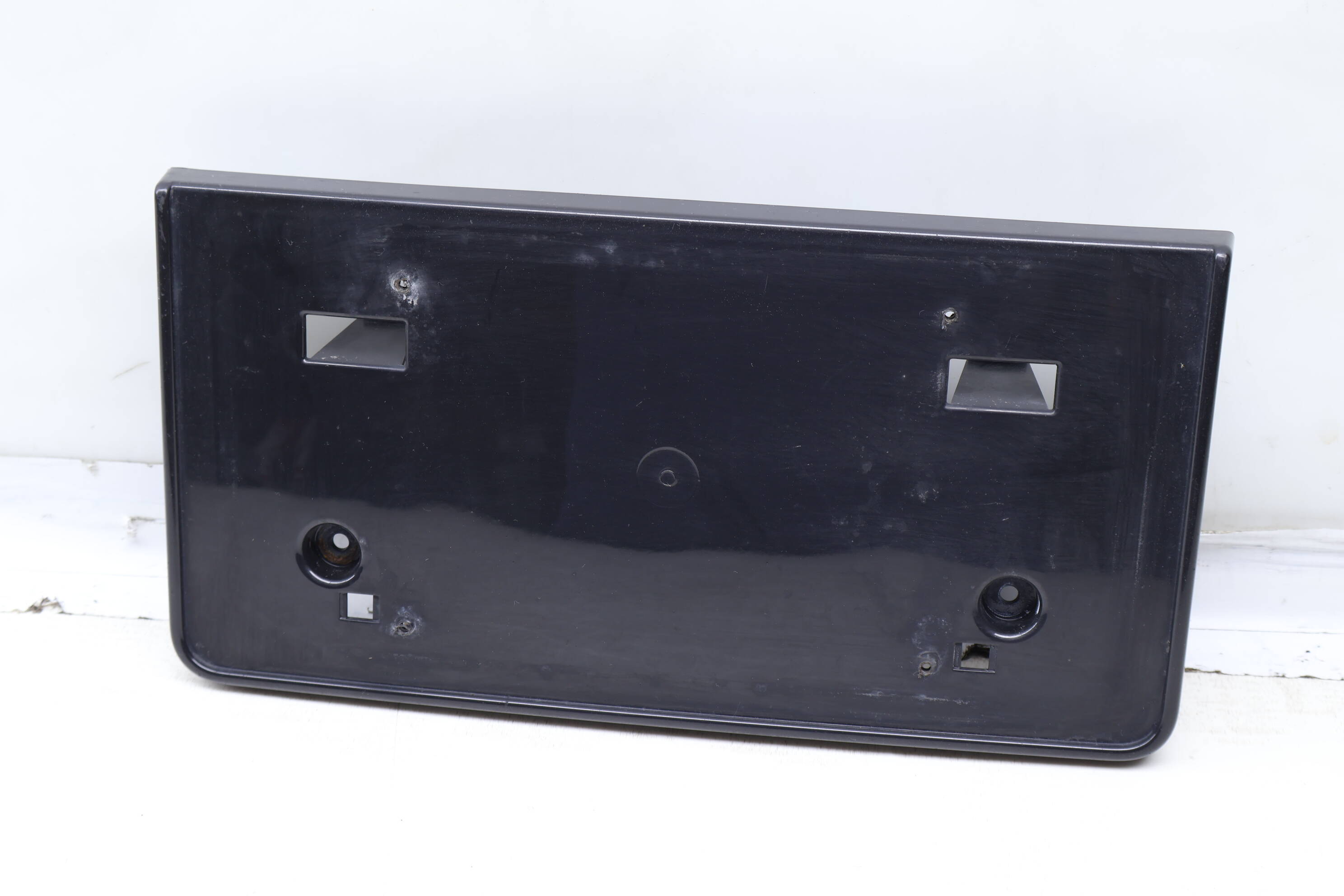 License Plate Mount Bracket 8W6807285AJ