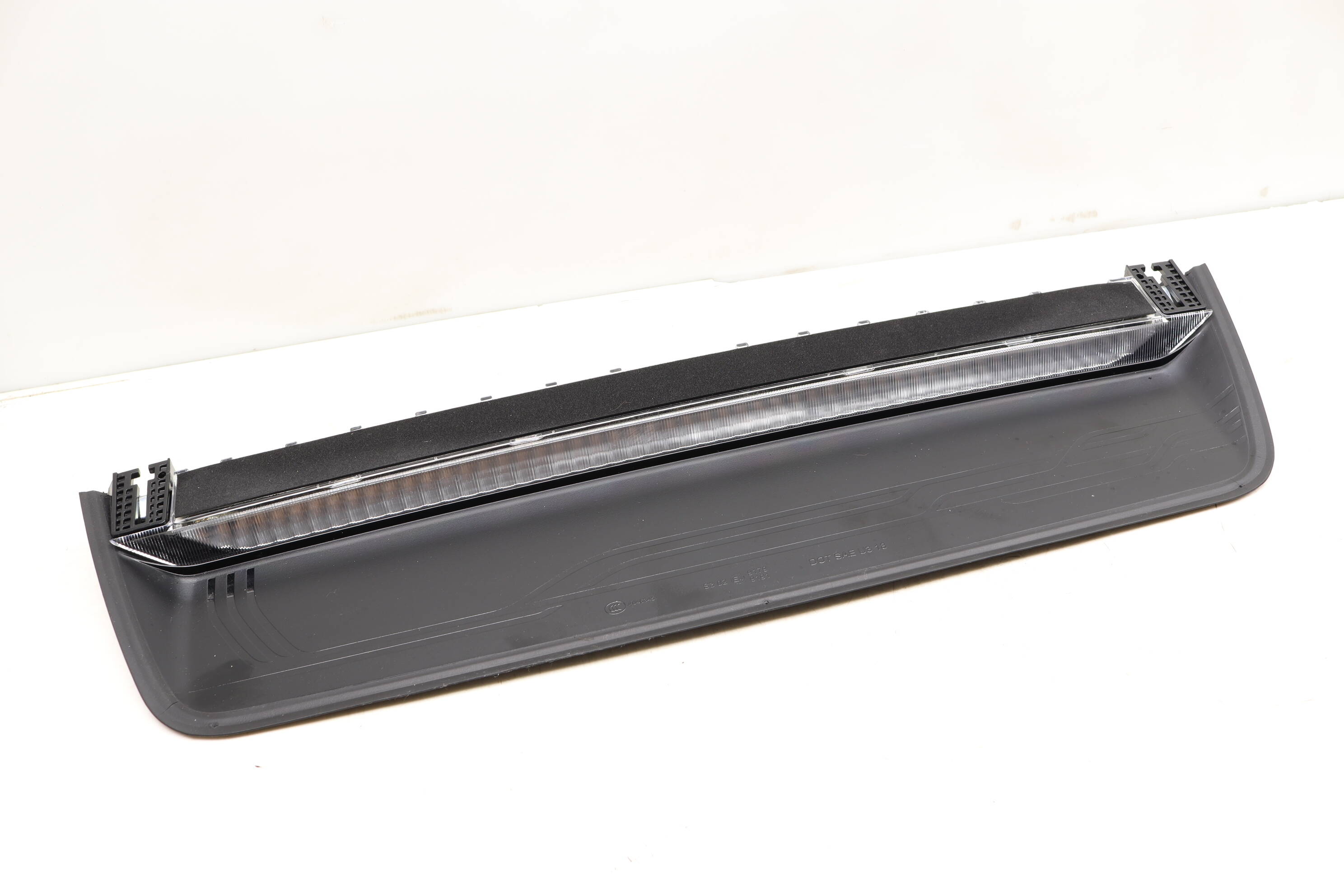 Center / Third Brake Light 9J1945087E