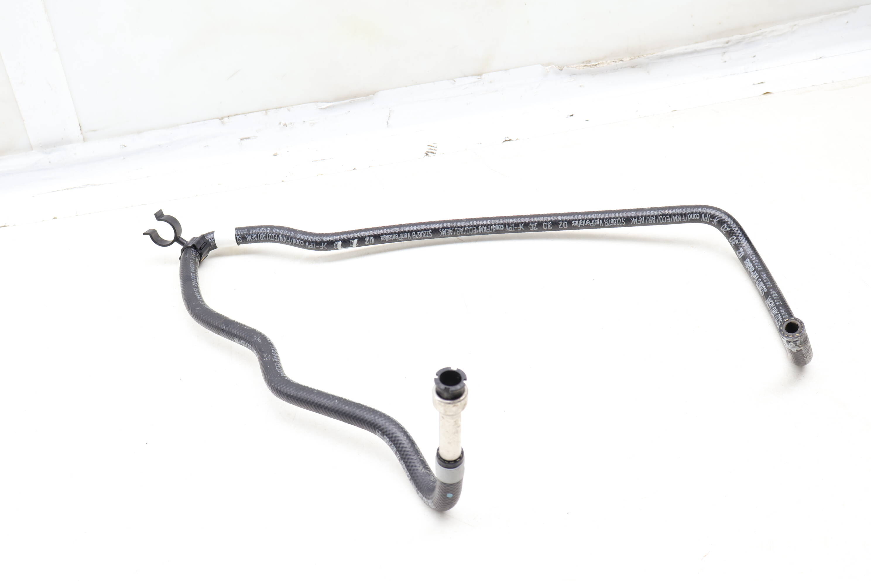 Fuel Line / Hose 06K133986CT