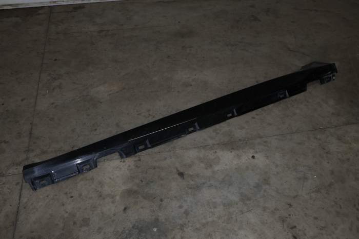 Side Skirt / Rocker Panel 8W8853859F main product photo