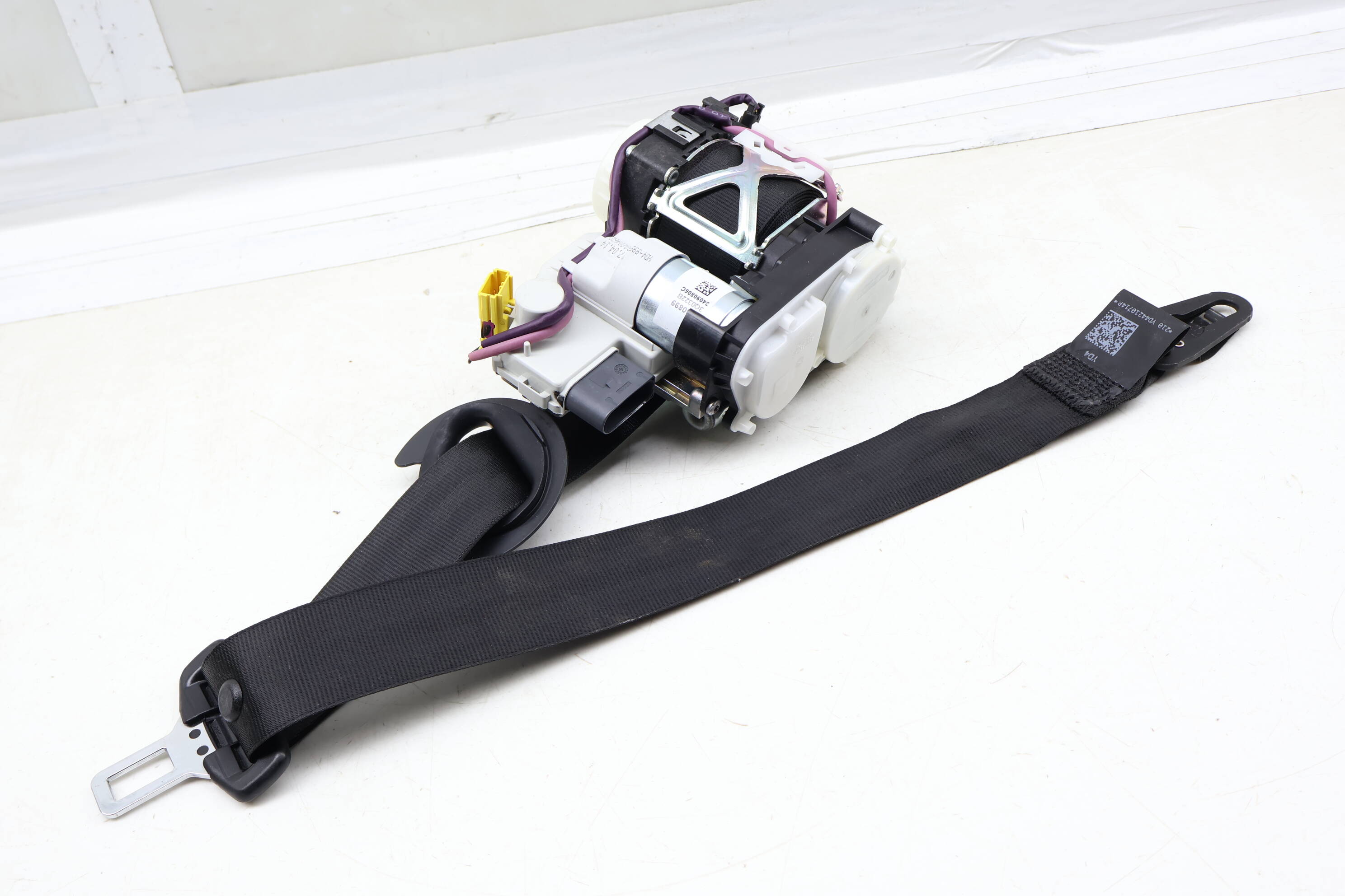 Seatbelt / Seat Belt Retractor 4H0857706