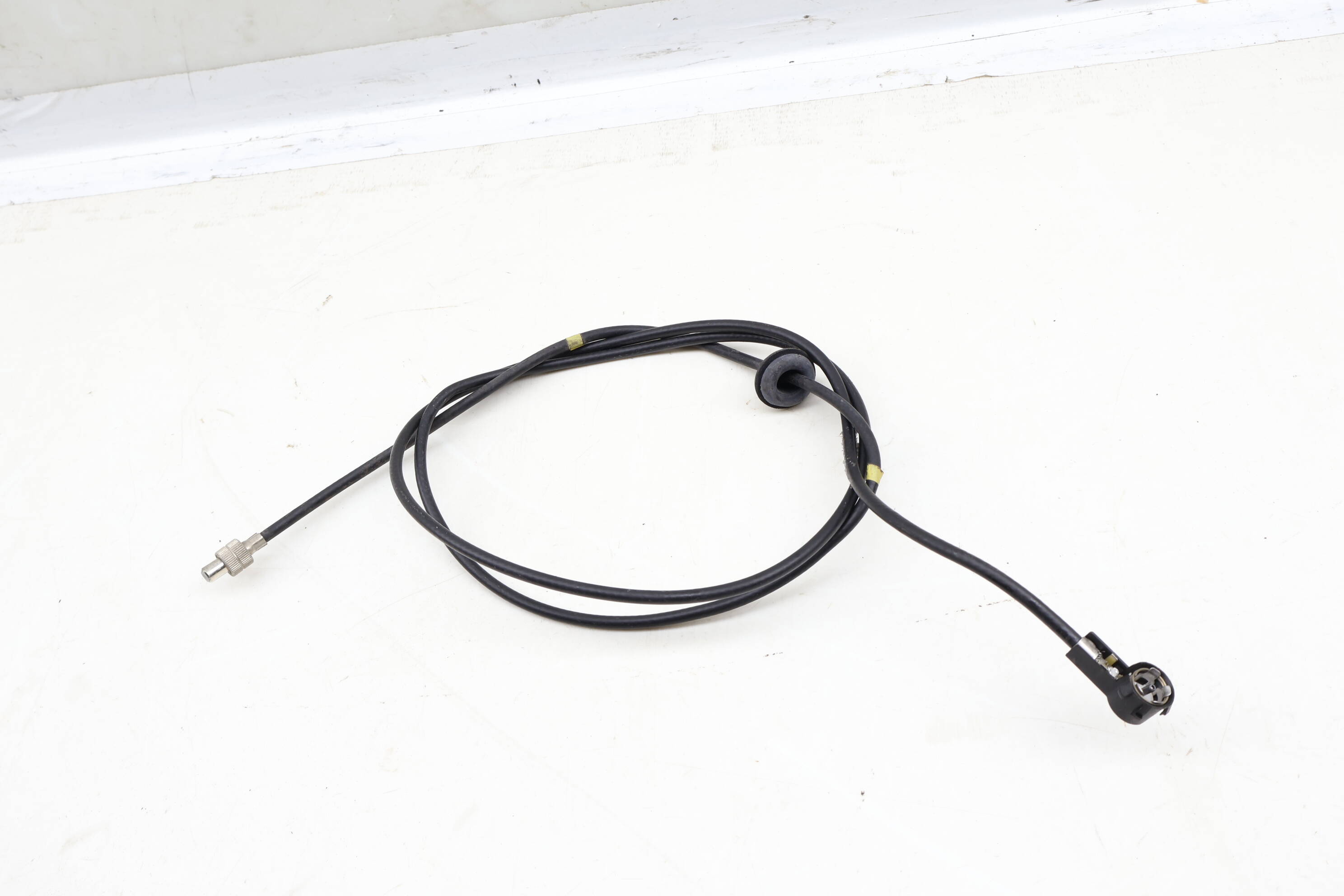 Radio Antenna Cable / Harness 7D0035550D