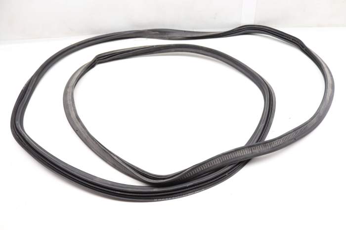 Trunk Hatch Seal / Weather Stripping 4M0827705 main product photo