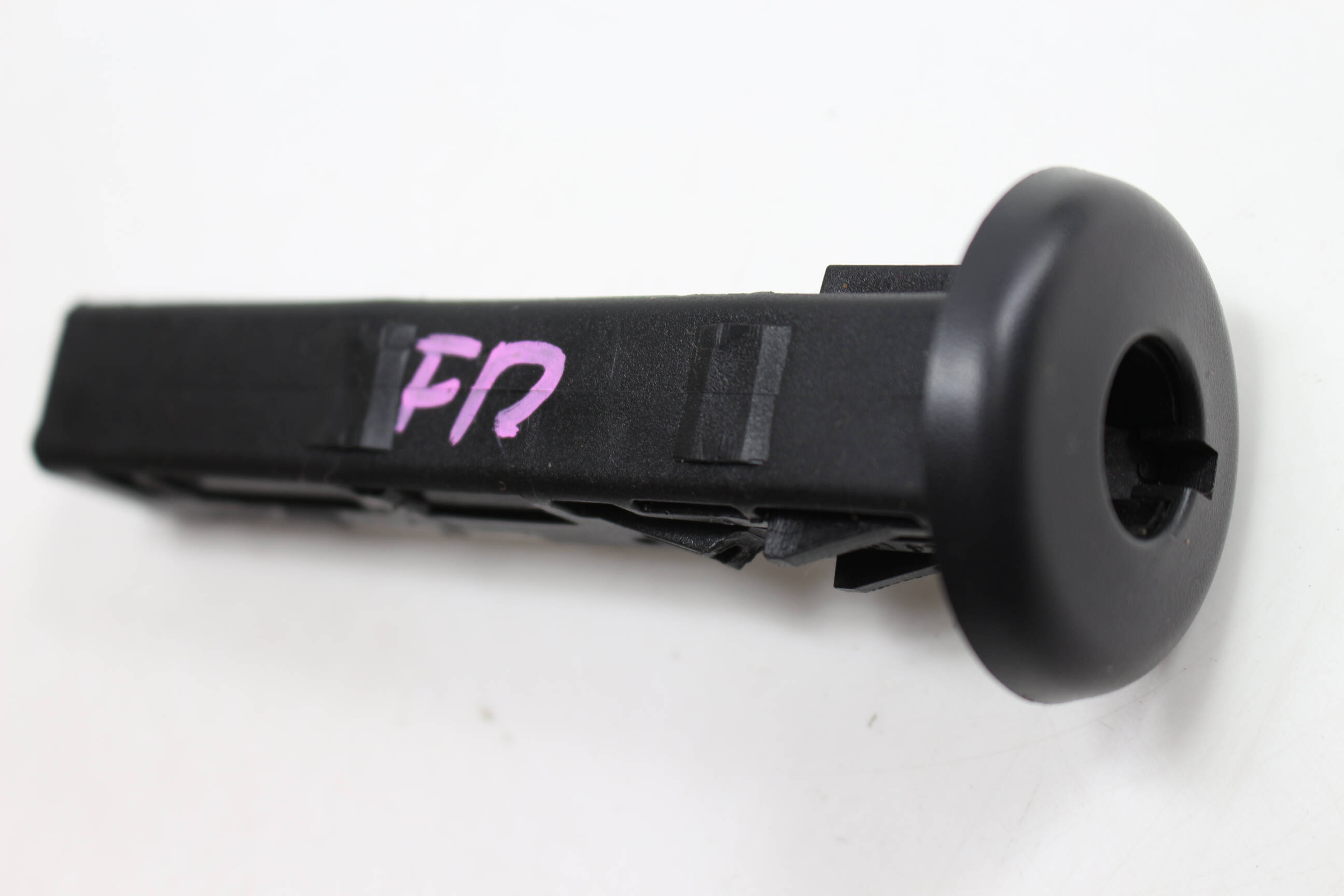 Headrest Guide / Anchor 3B0881920