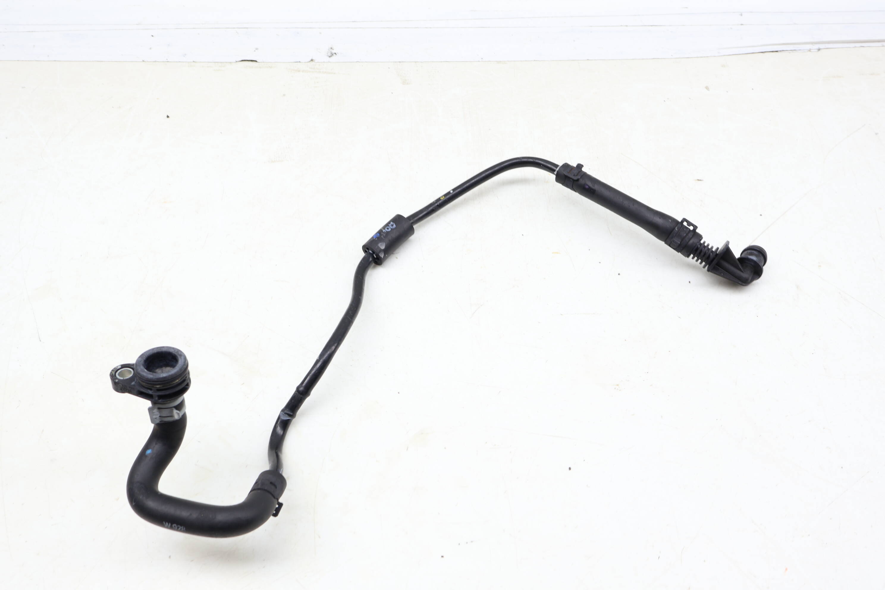 Coolant Reservoir Breather Hose Line Assembly 06L121081K