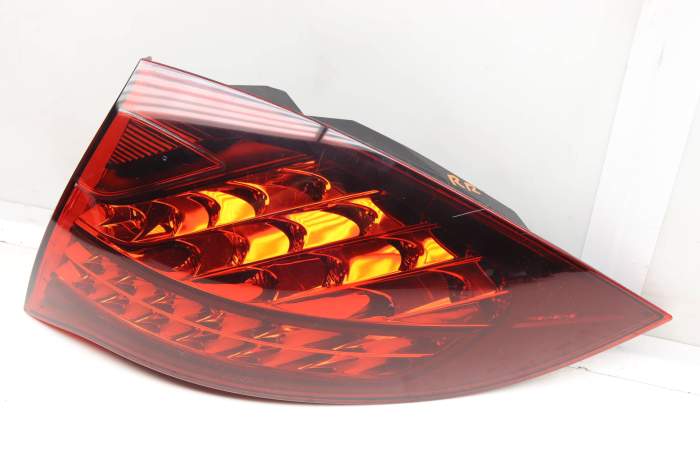 Tail Light / Lamp (Outer) 7P5945096S 95863109632 main product photo