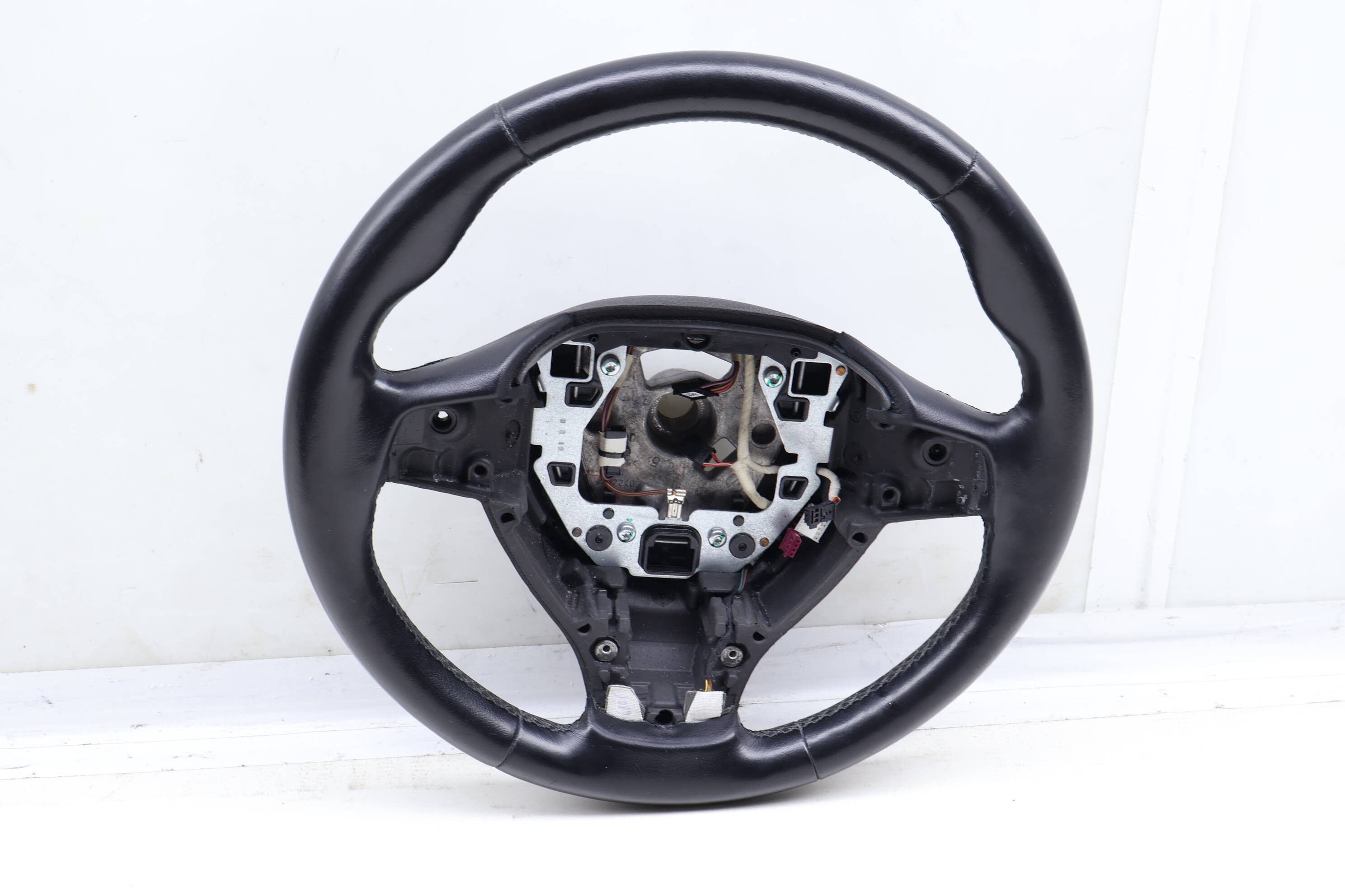 3-Spoke Sport Steering Wheel 32336790894