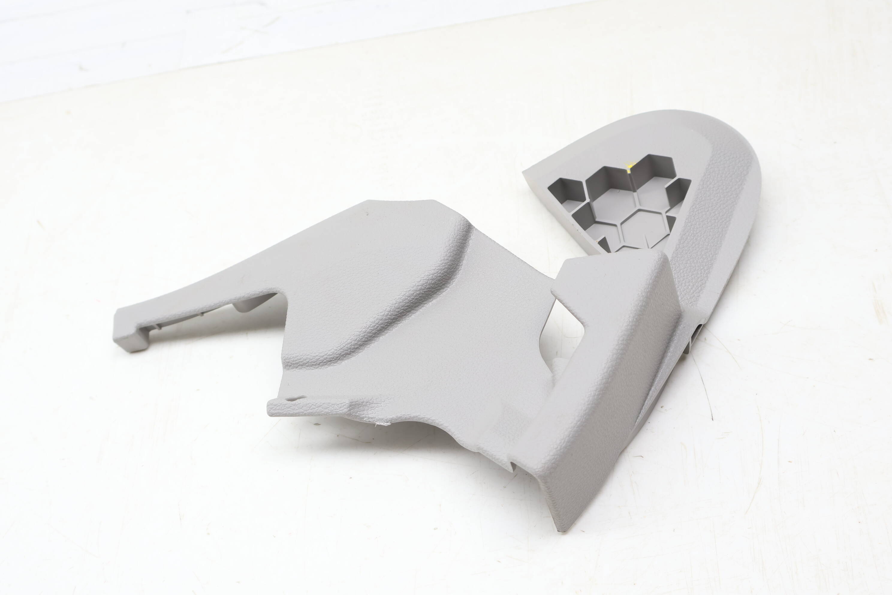 Seat Frame Trim / Panel (Inner) 2129180116