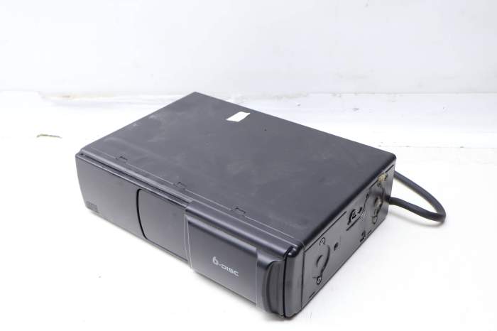 6 Disc Cd Changer W/ Magazine 8N8035111A main product photo