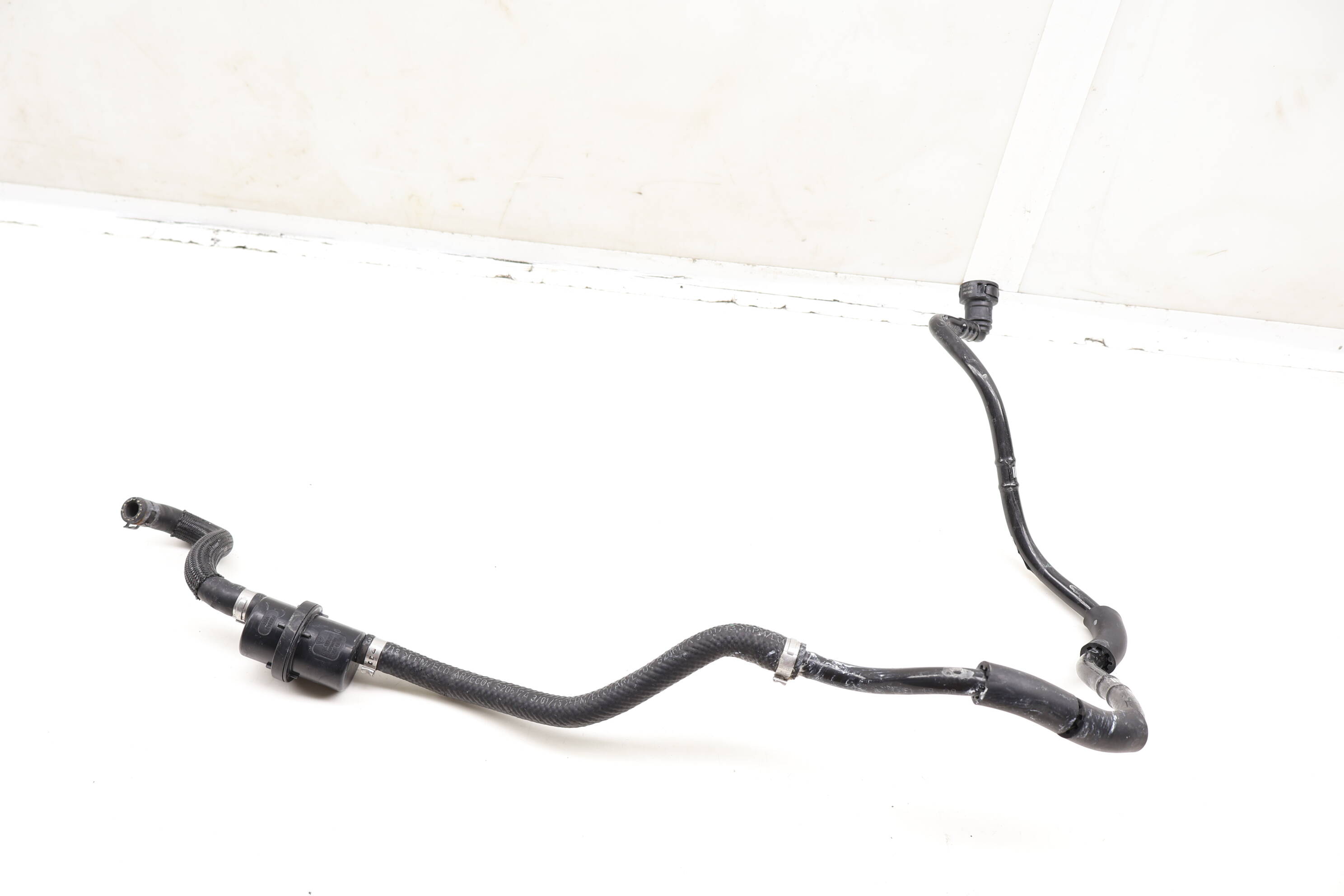 Fuel Vapor Canister Purge Solenoid Valve W/ Breather Line 97011034610