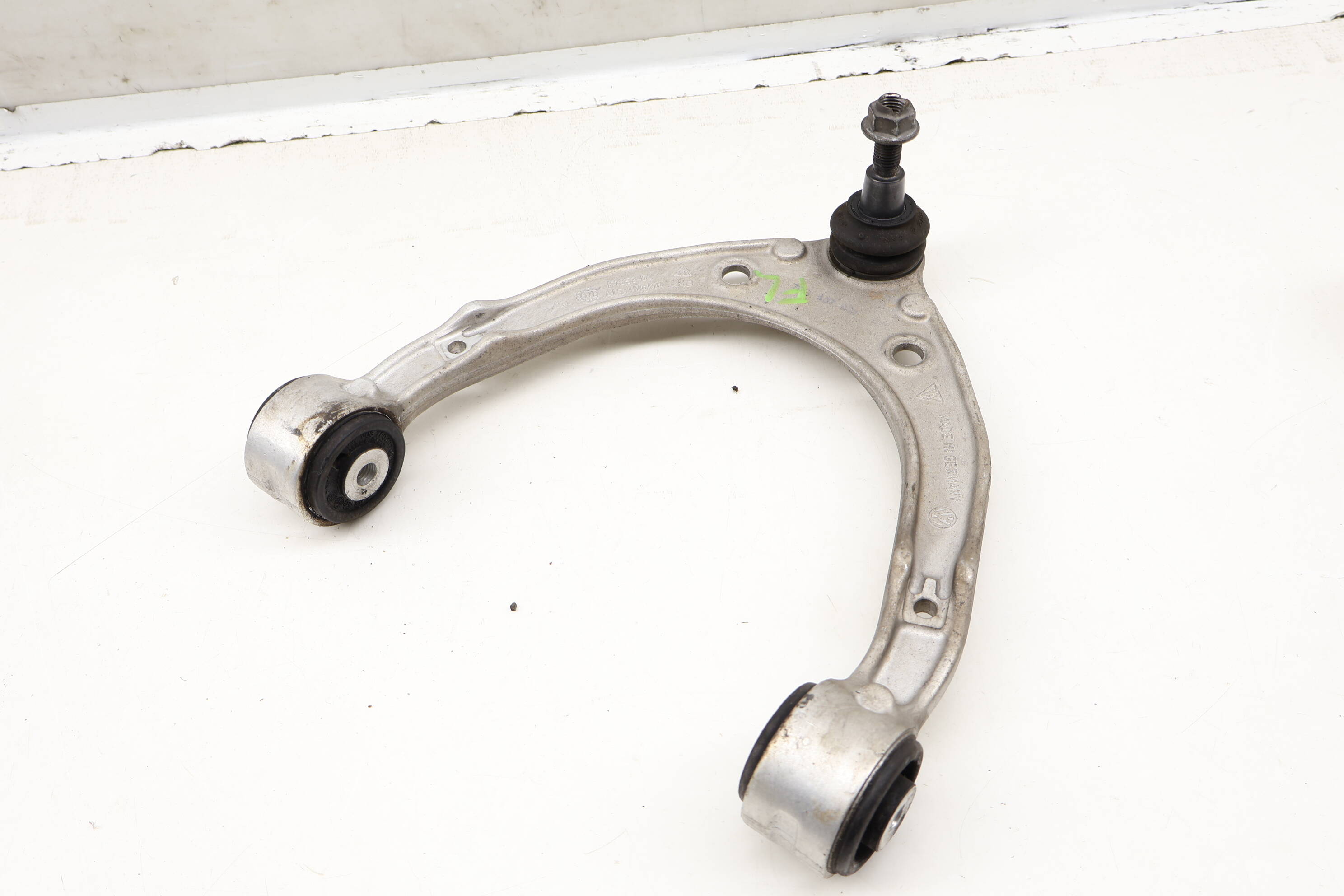 Upper Control Arm 7P0407021 95834105100