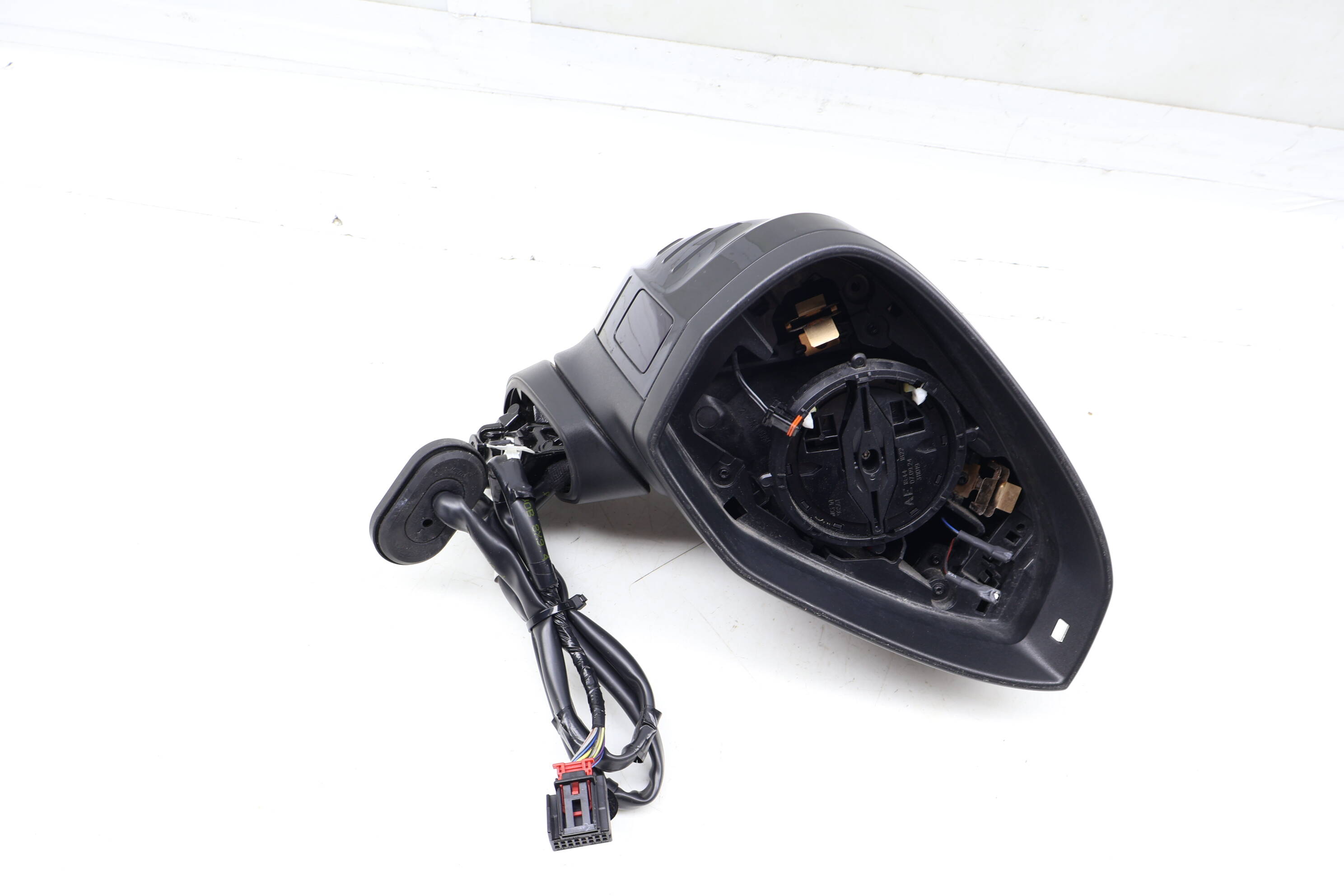 Side View Door Mirror 8W8857410R