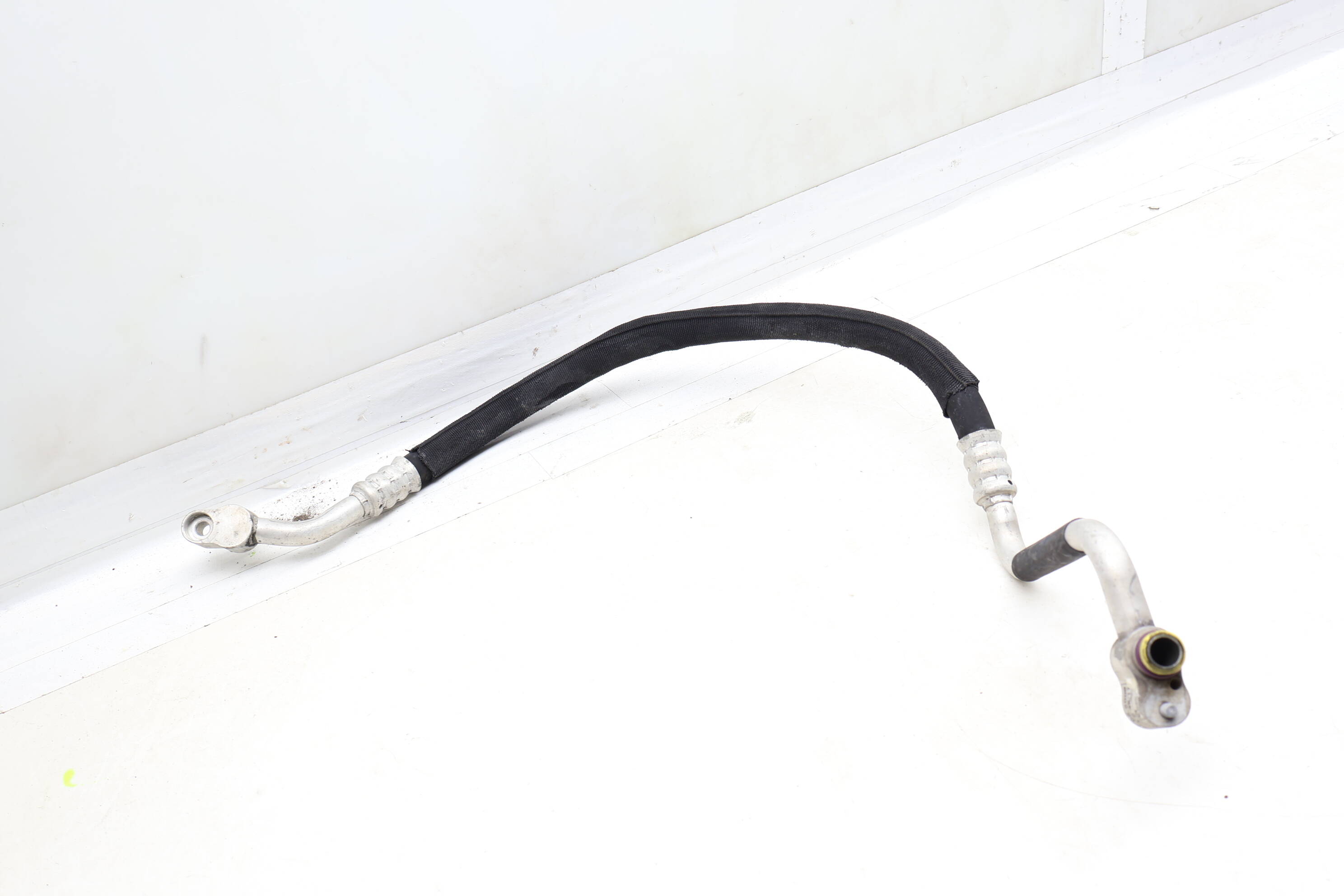 Lower Ac Hose / Line / Pipe (High Pressure) 8K0260701D