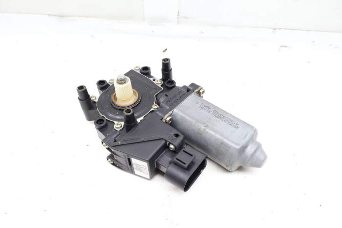 Power Window Motor 98662410202 main product photo