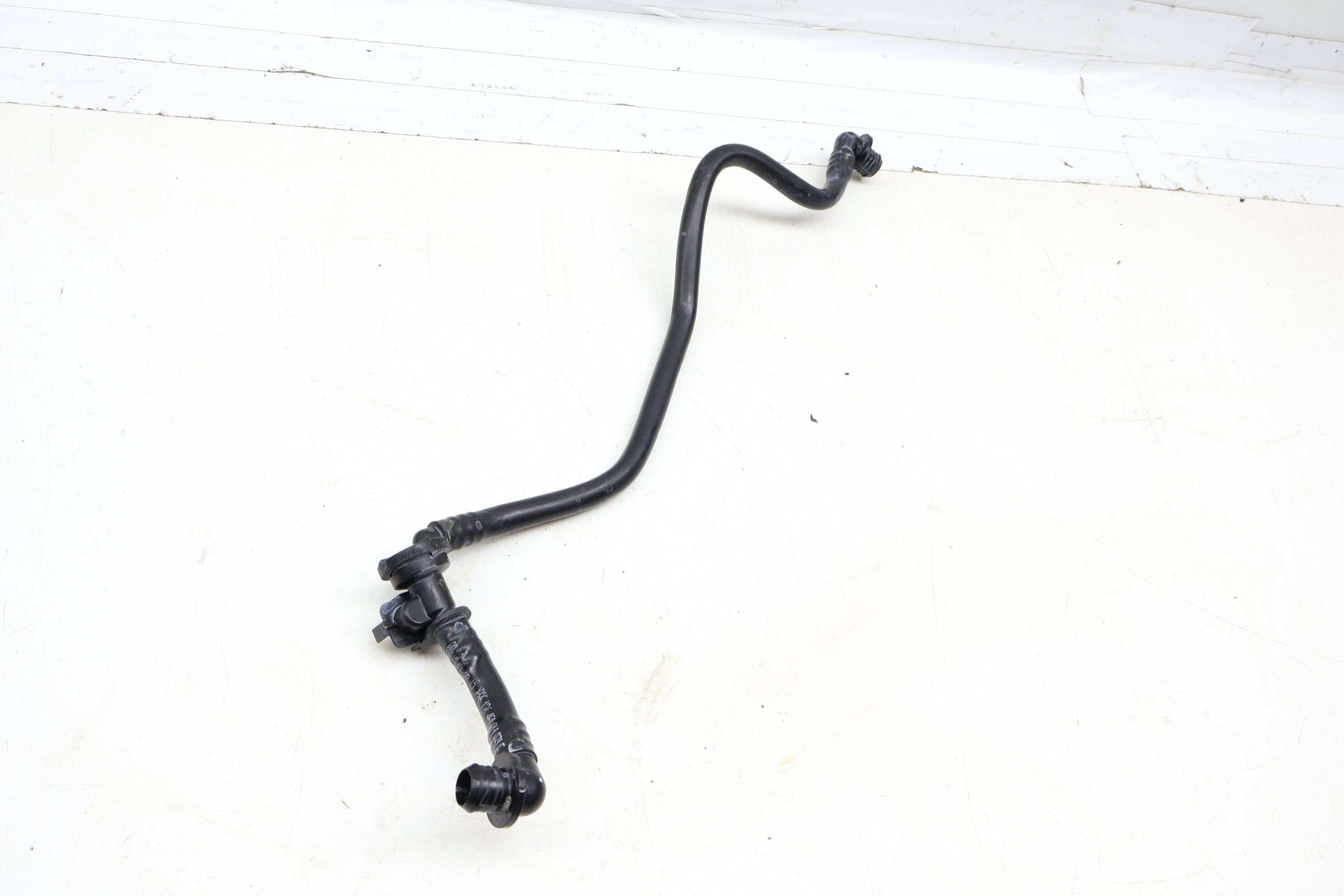 Brake Booster Vacuum Hose / Line 4G1611931F