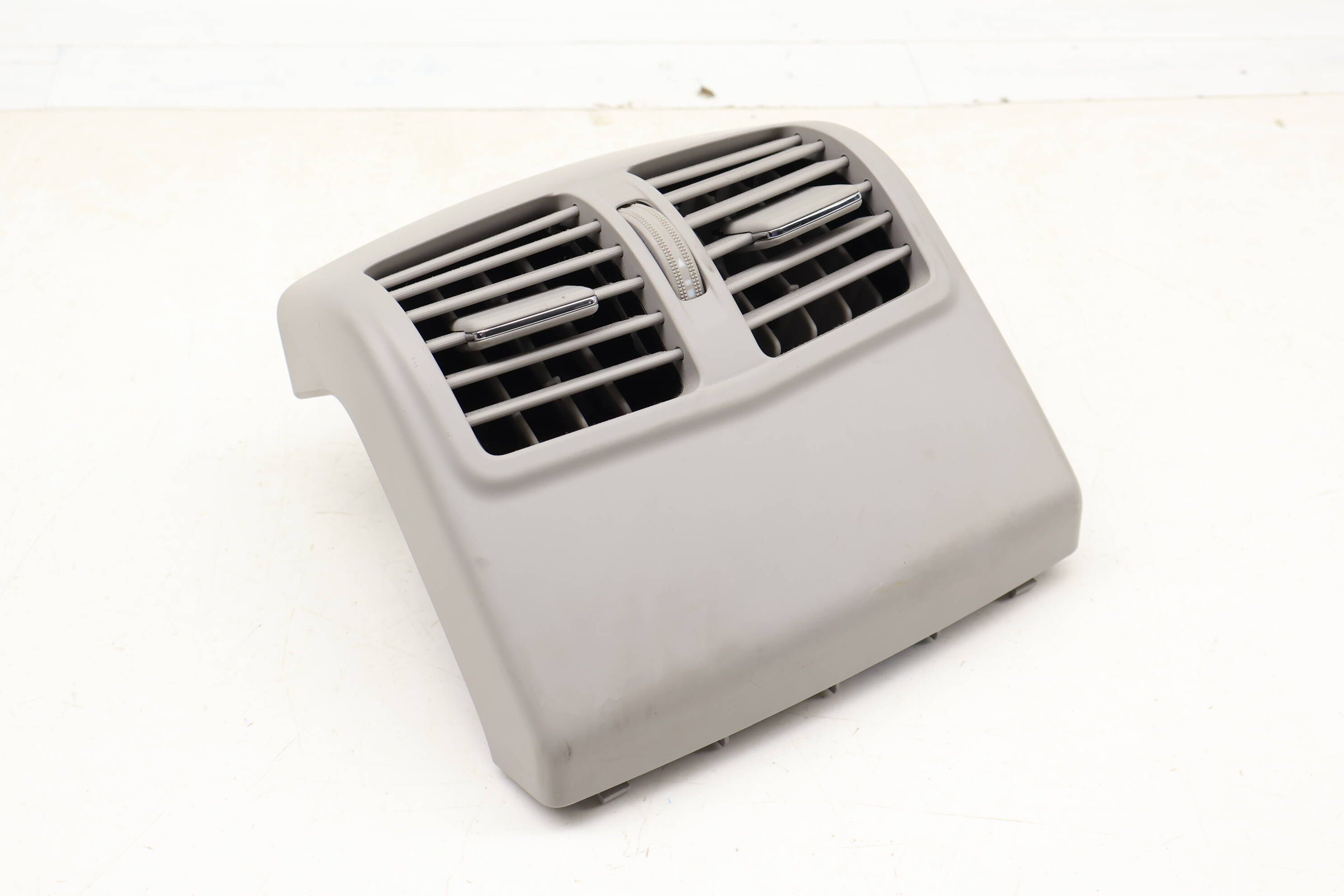 Center Console Air Vent 2128300454