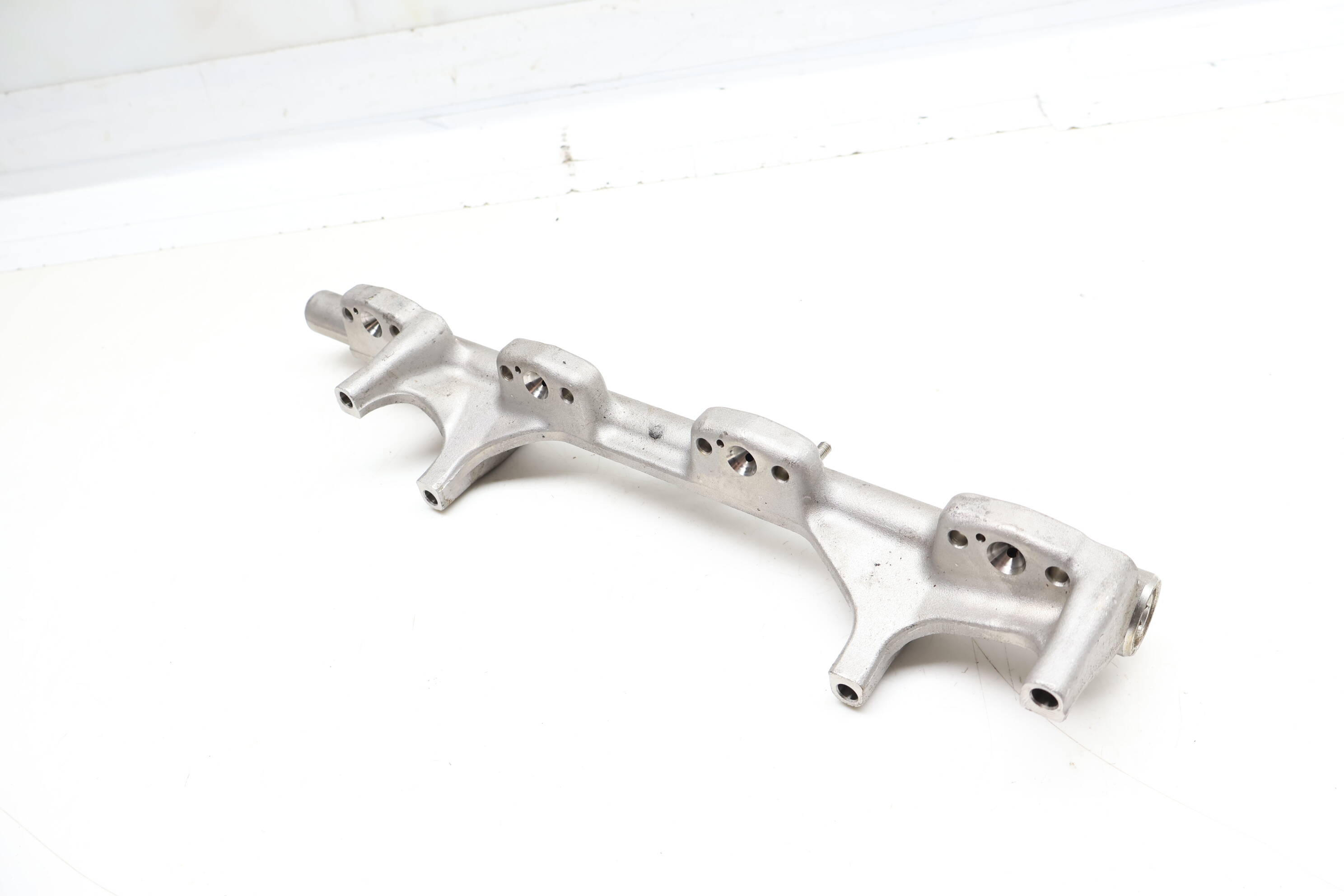 High Pressure Fuel Rail 13537639979