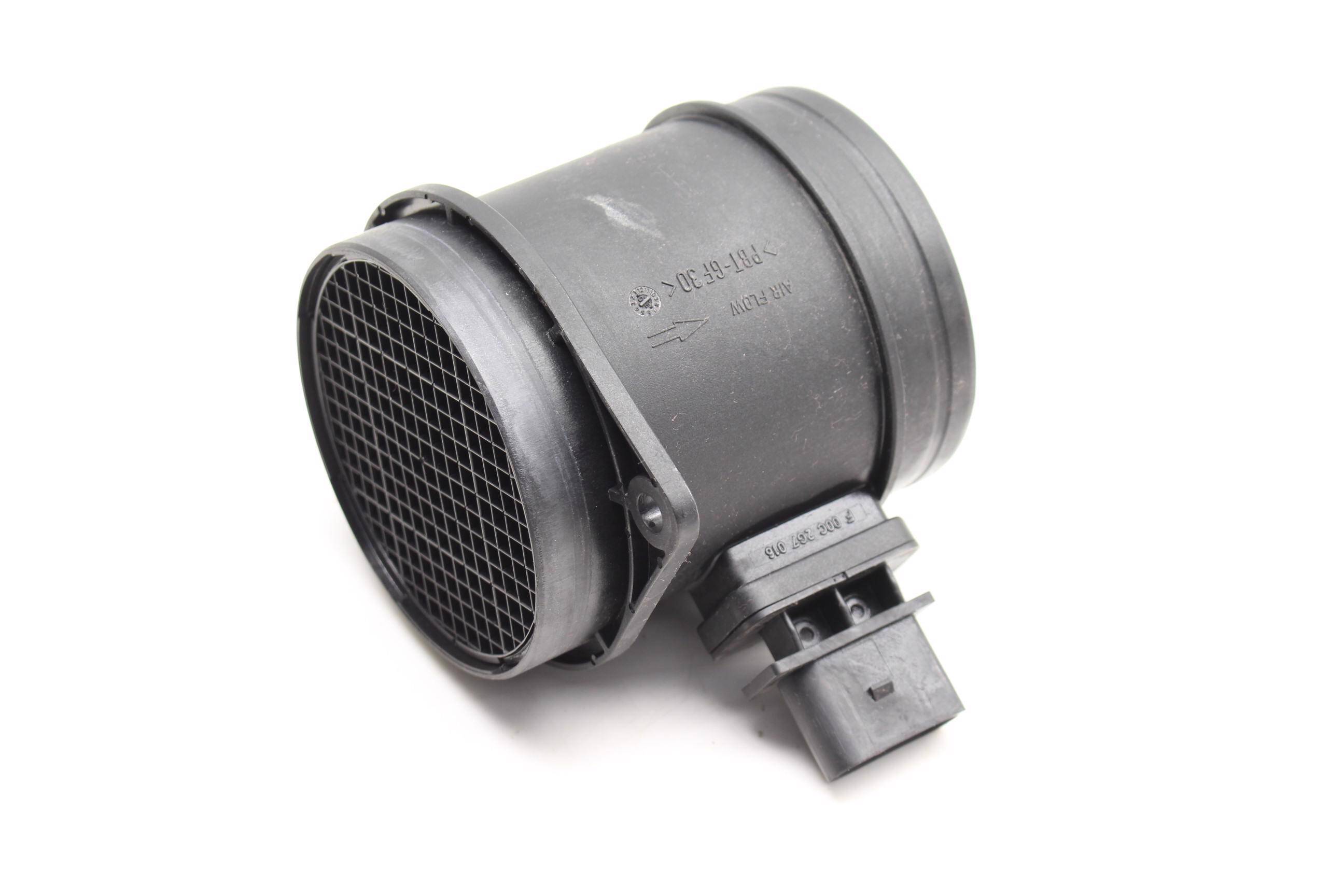 Mass Air Flow Sensor / Maf 03H906461