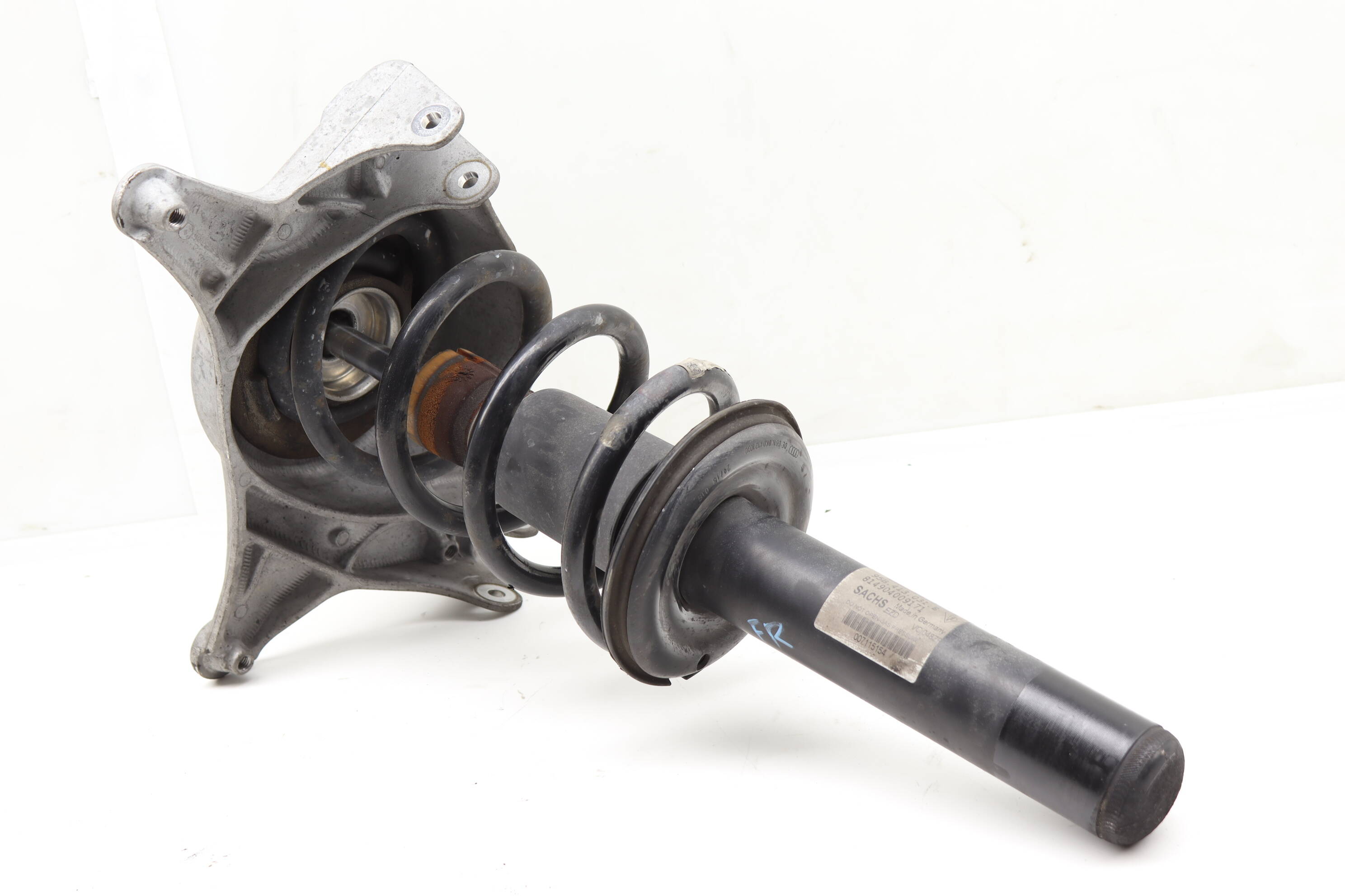 Strut / Spring Assembly 95B413031E