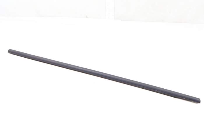 Exterior Door Window Slot Seal / Trim 5GM837477B main product photo