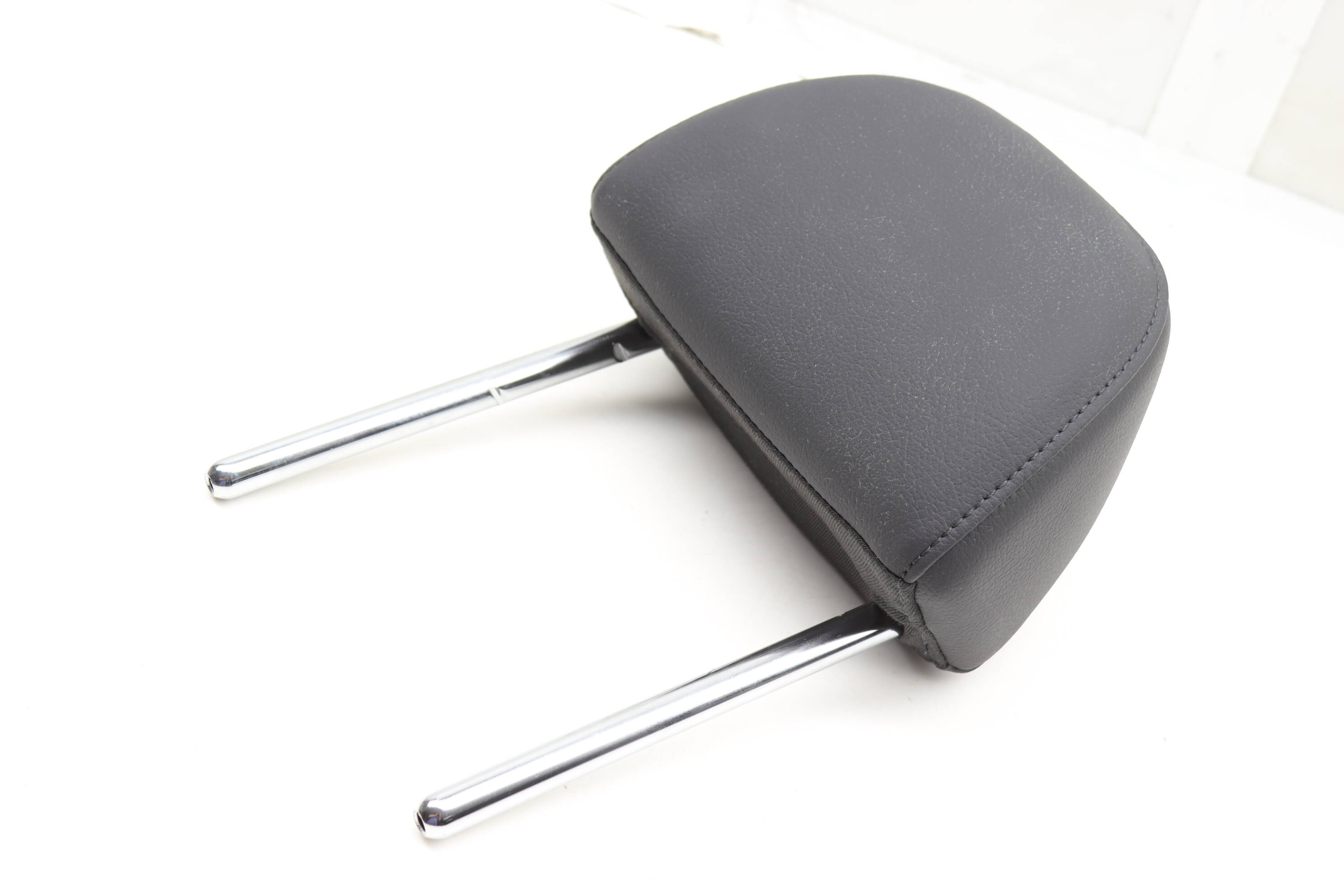 Headrest / Head Rest 8W0885901A