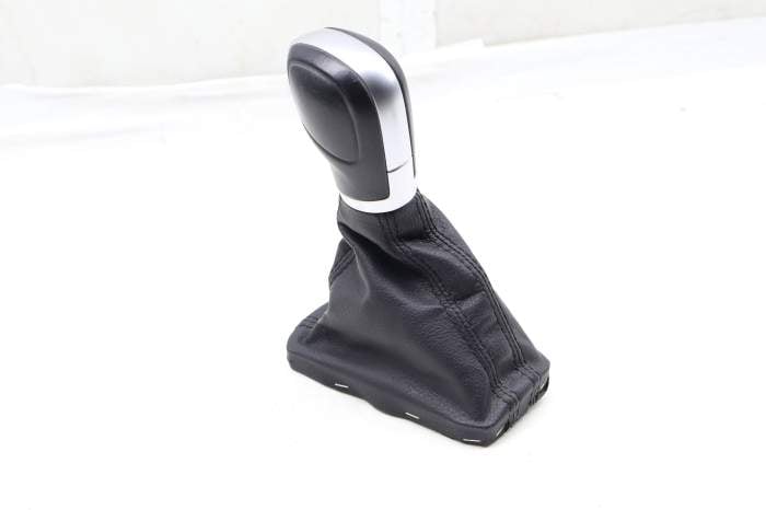 Automatic Shifter Knob W/ Boot 3CN713123A main product photo
