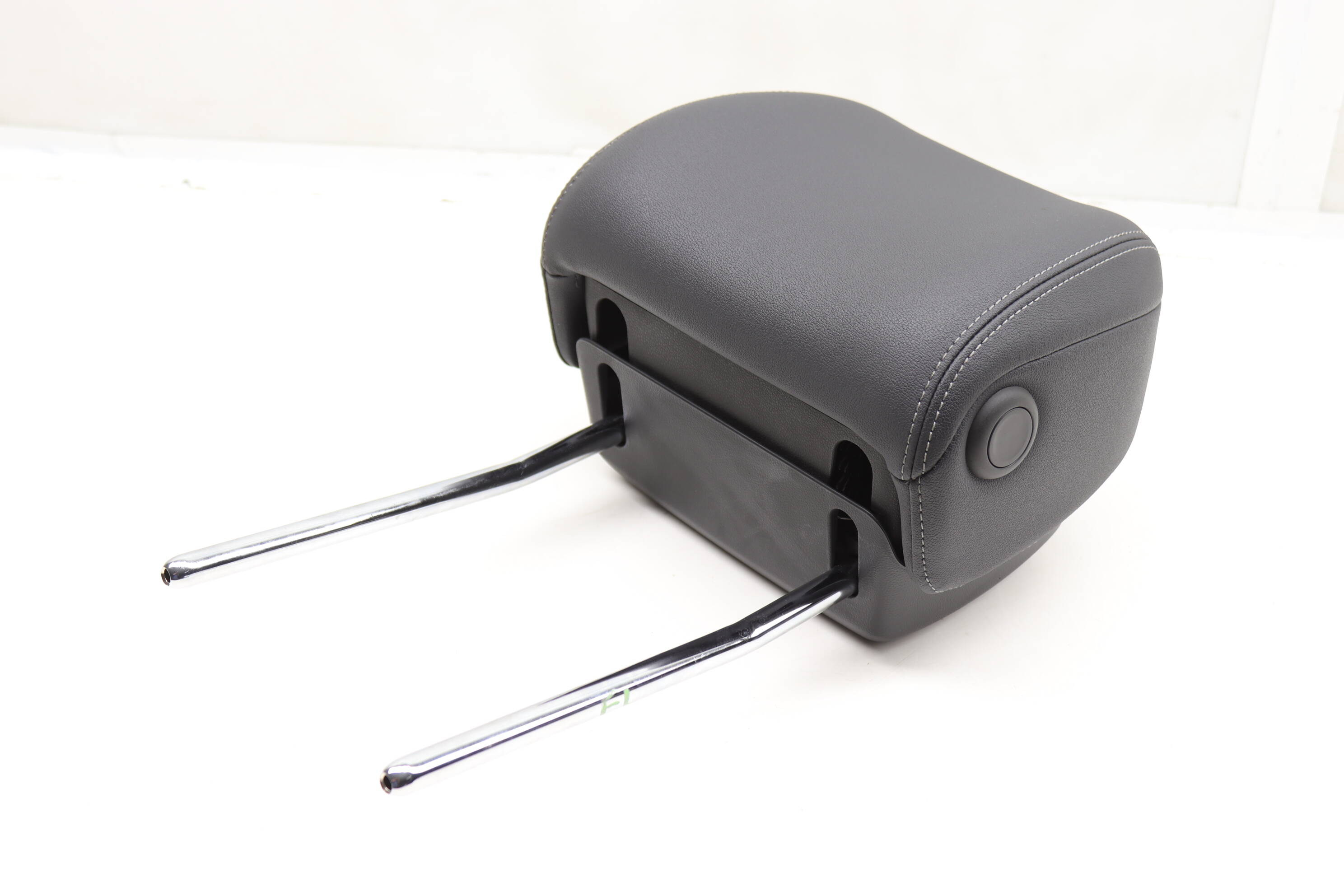 Headrest / Head Rest 4K0881901J