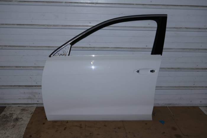Door Shell / Skin / Frame 561831055H main product photo