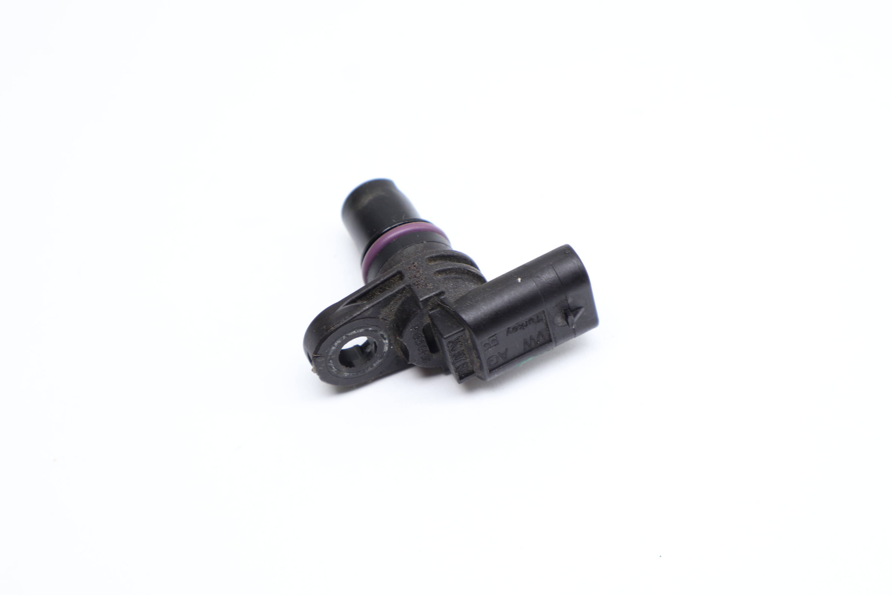 Cam / Camshaft Position Sensor 04C907601