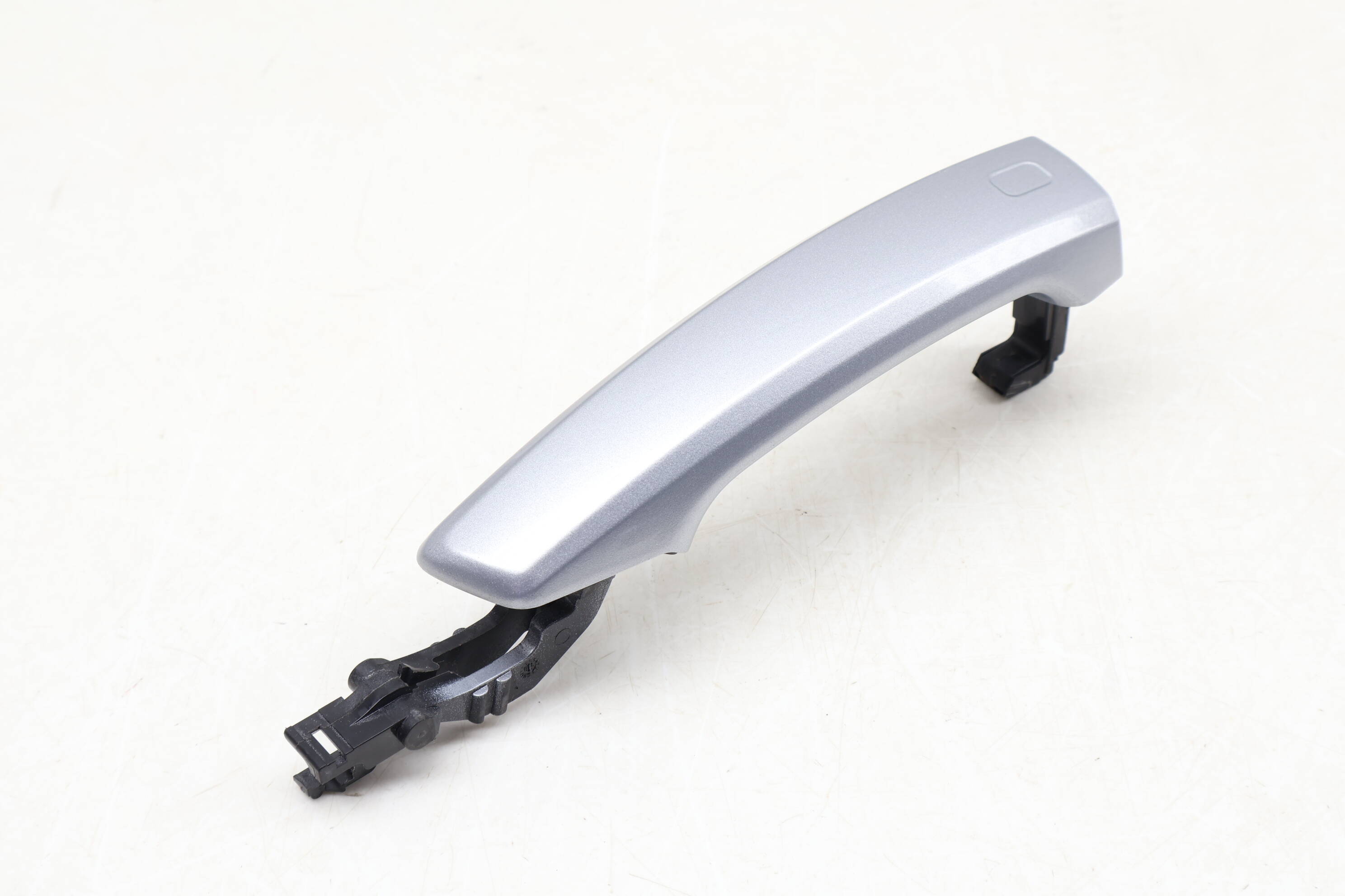Audi Left Exterior Door Handle 8V0837205A