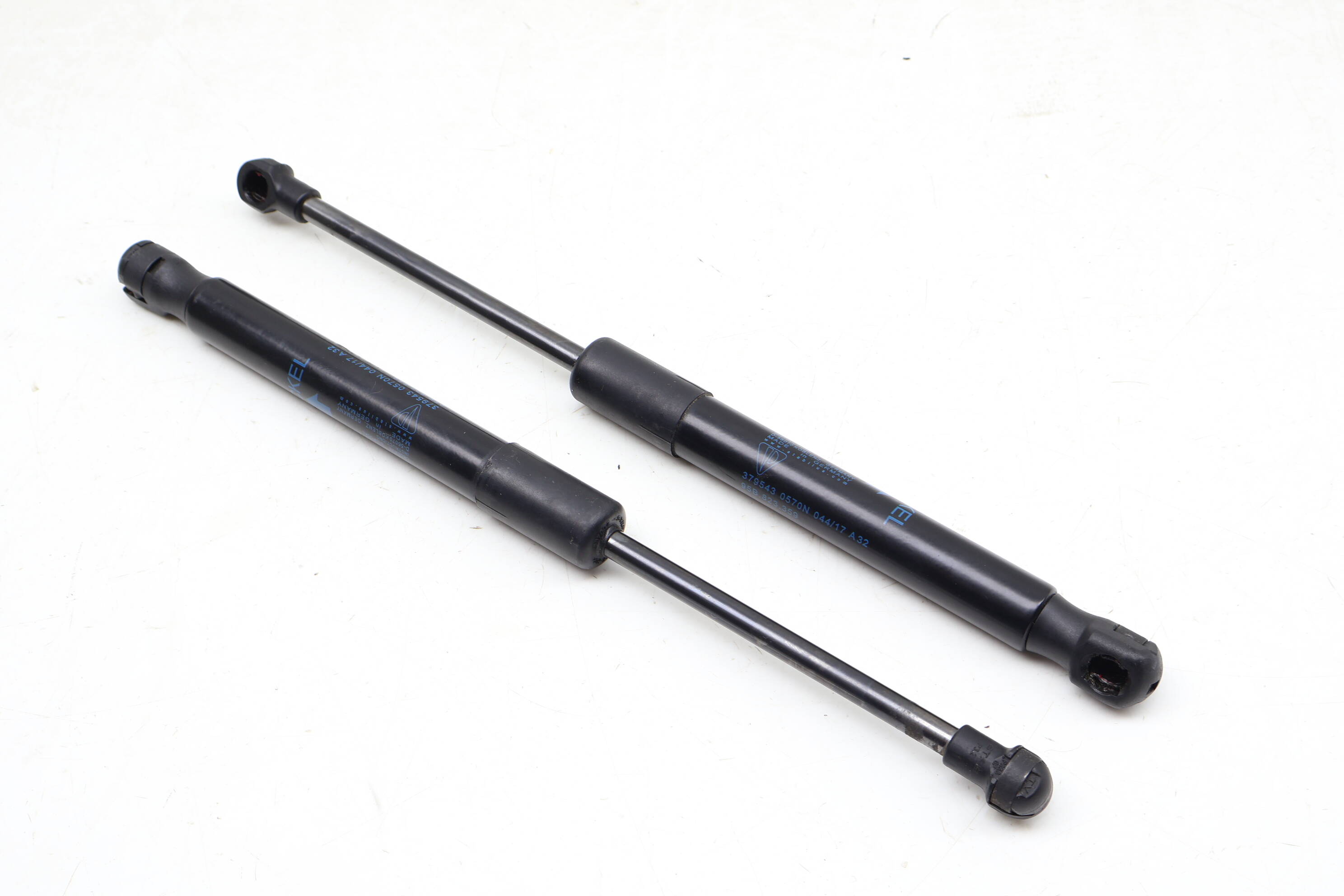 Hood Strut / Shock Set 95B823359