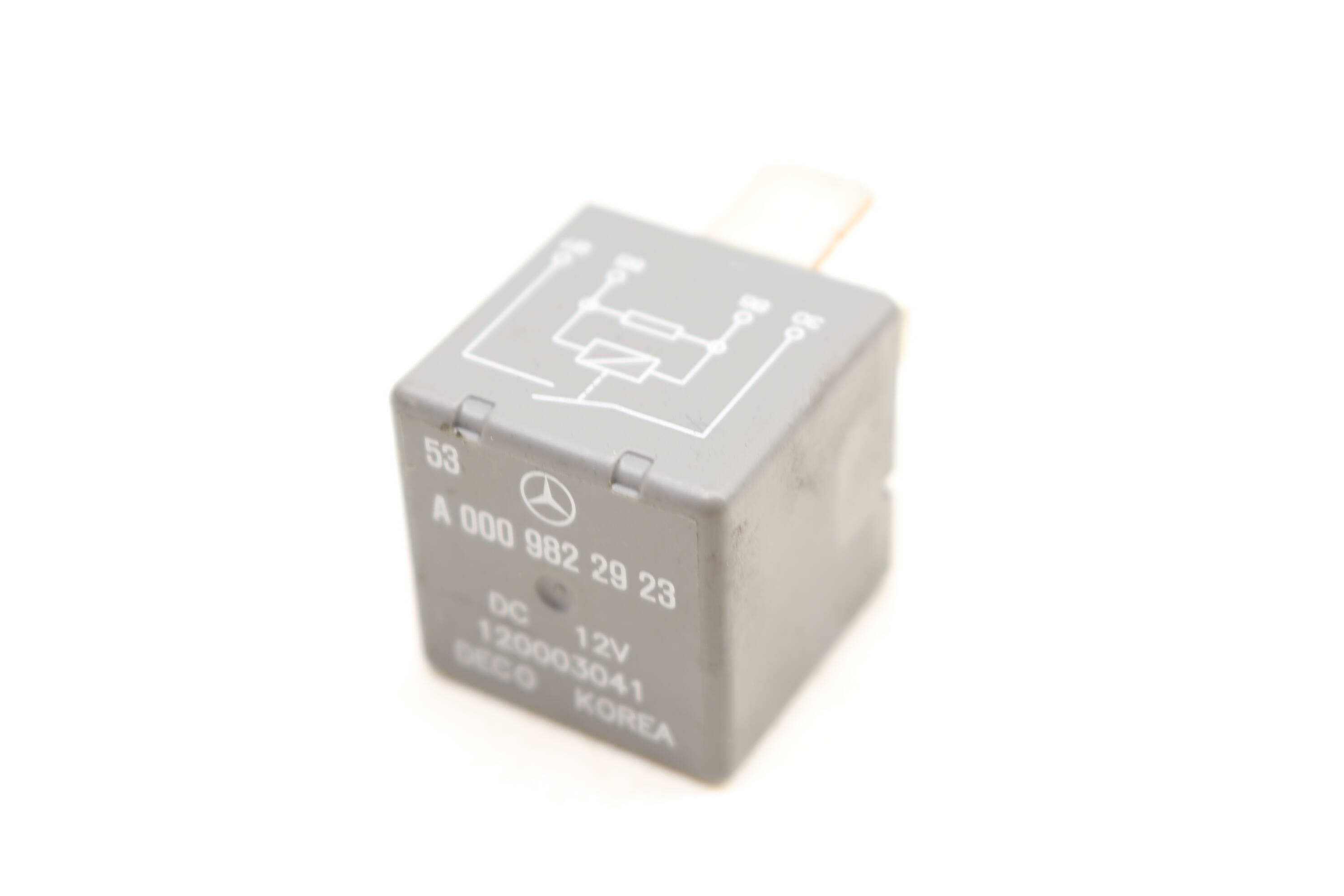 Relay 0009822923