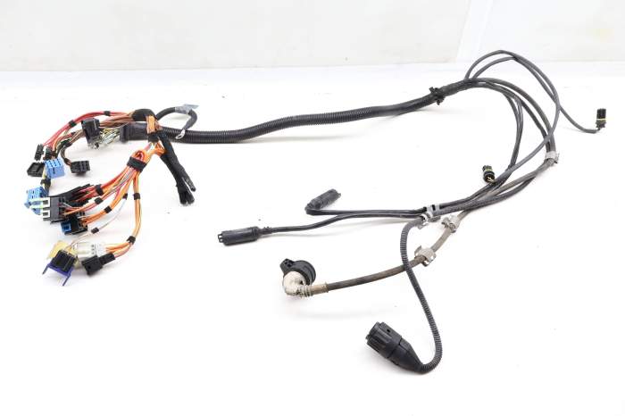 Engine / Transmission Module Wiring Harness 12517524115 main product photo