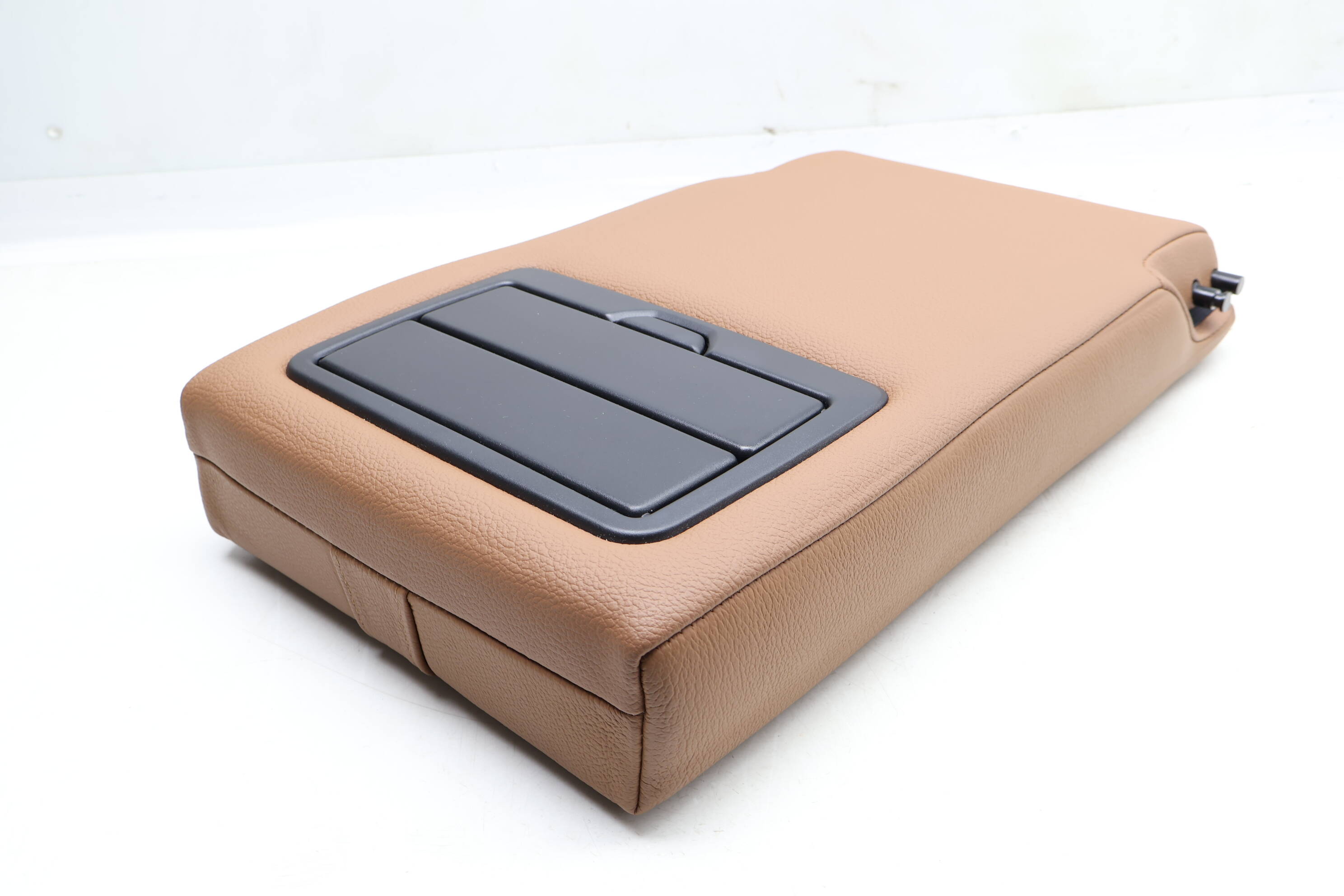 Center Seat Armrest / Cup Holder 52207279541