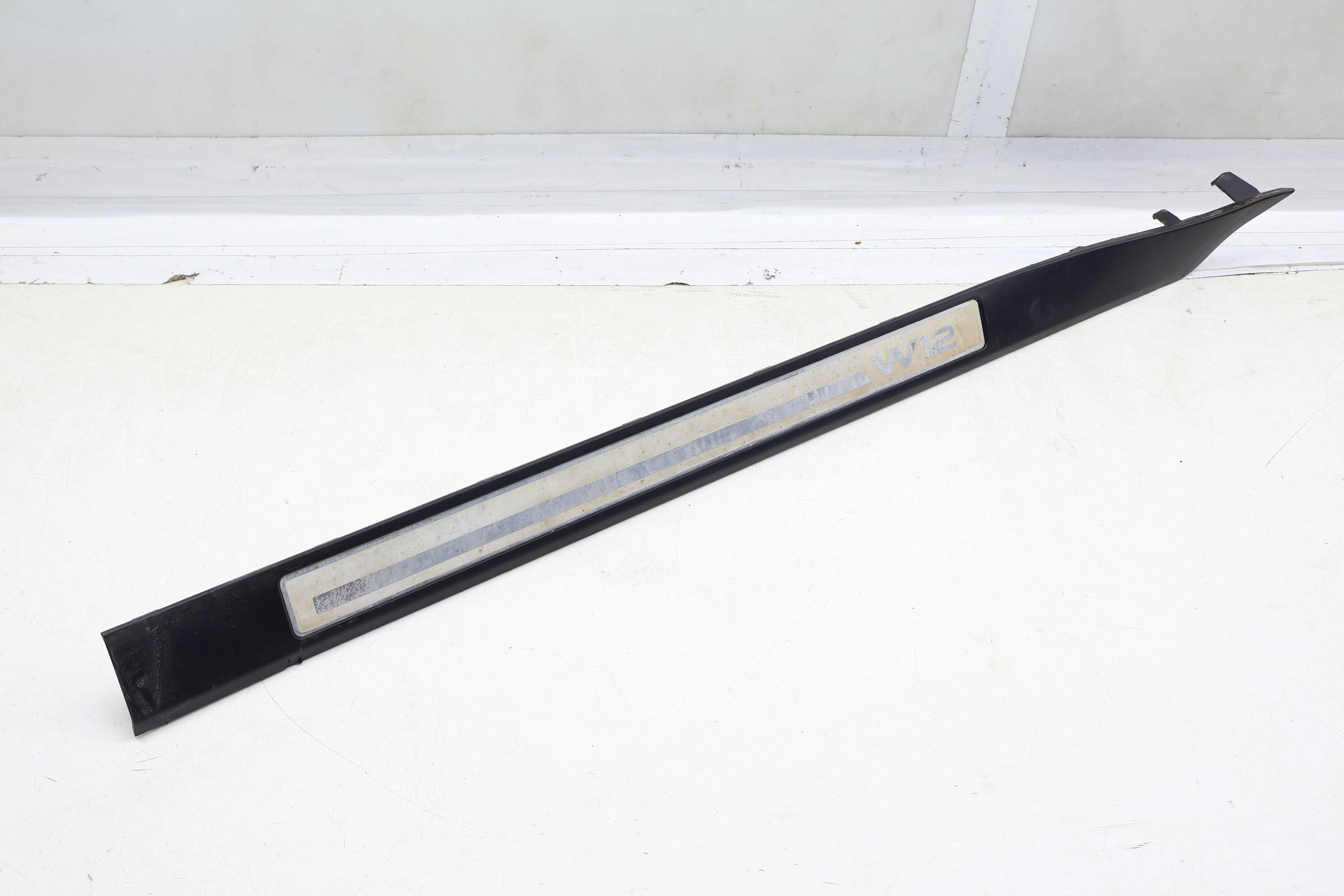 Door Sill / Scuff Plate (W12) 4E4853995B