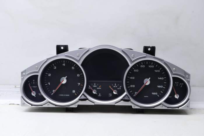 Instrument Cluster / Speedometer 7L5920980A main product photo