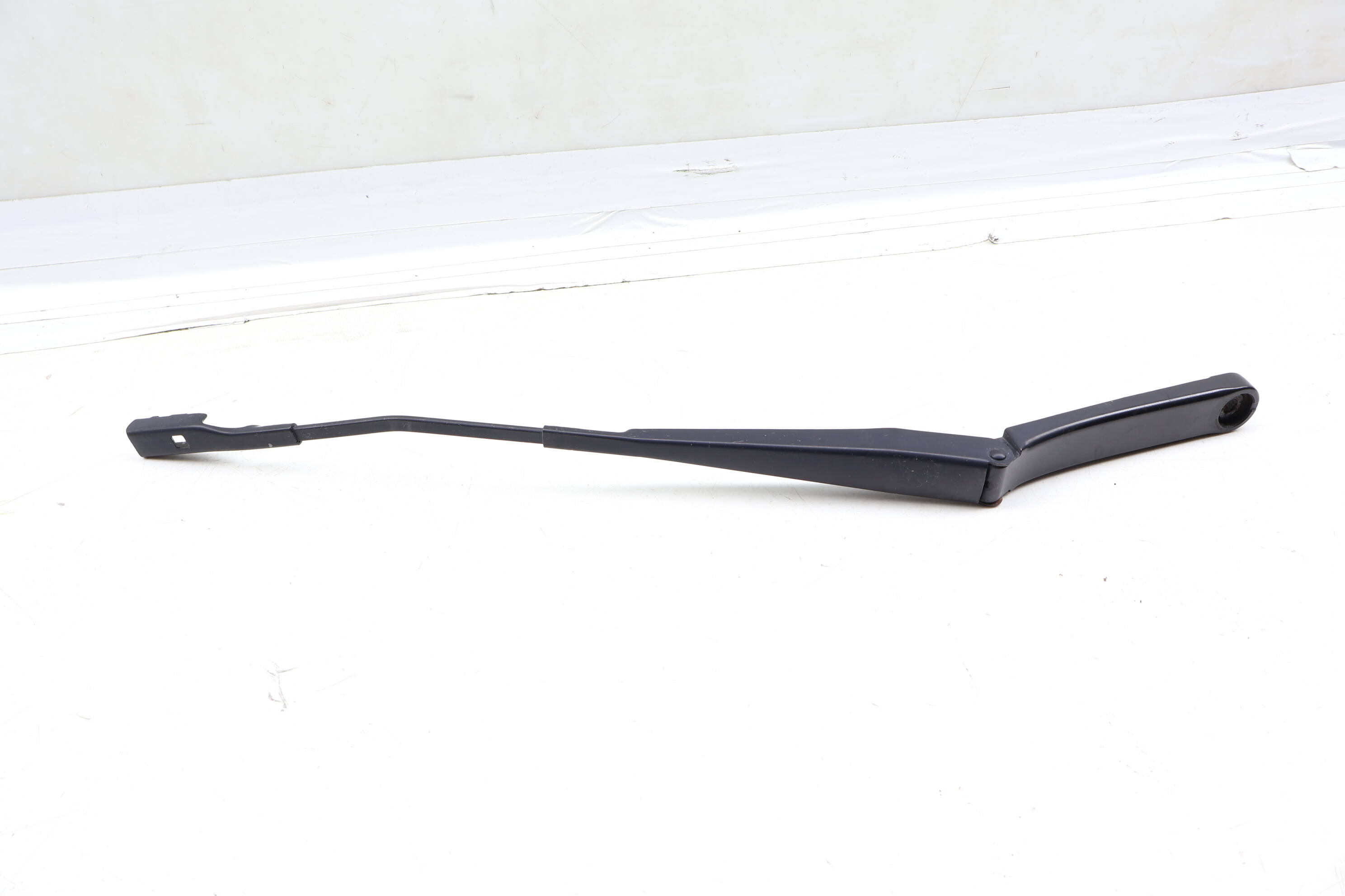 Windshield Wiper Arm 561955405