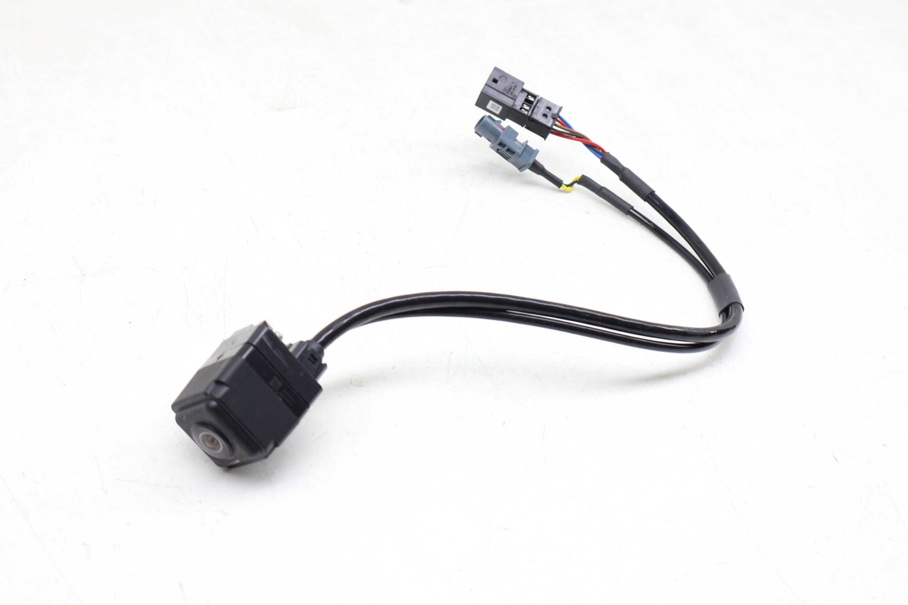 Rear View / Reverse Backup Camera 4M0980556A 9A798055600