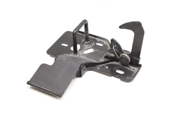 Upper Hood Latch / Lever 7P5823480A 95851148000 main product photo