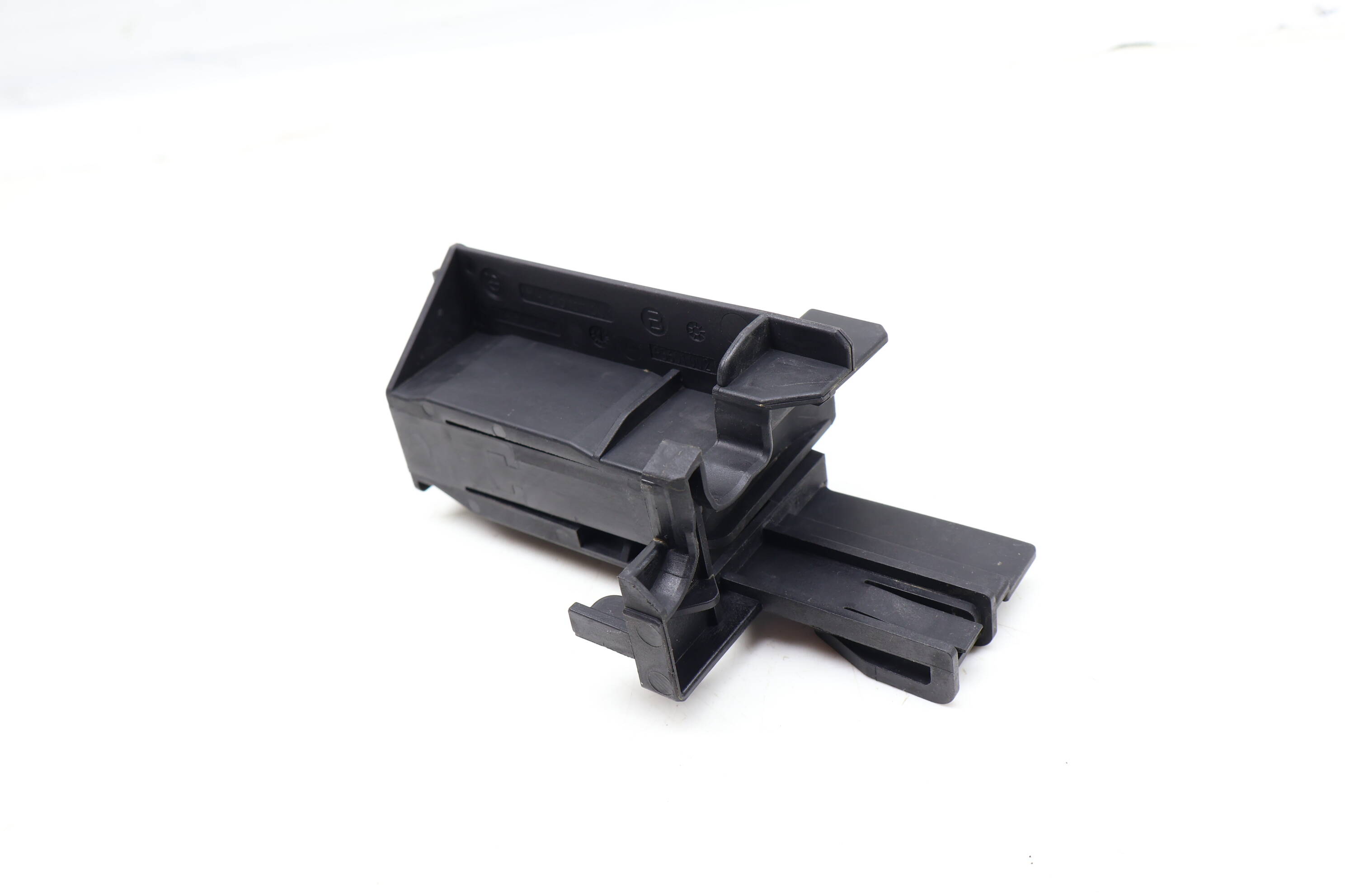 Power Steering Oil Cooler Bracket 17117576828