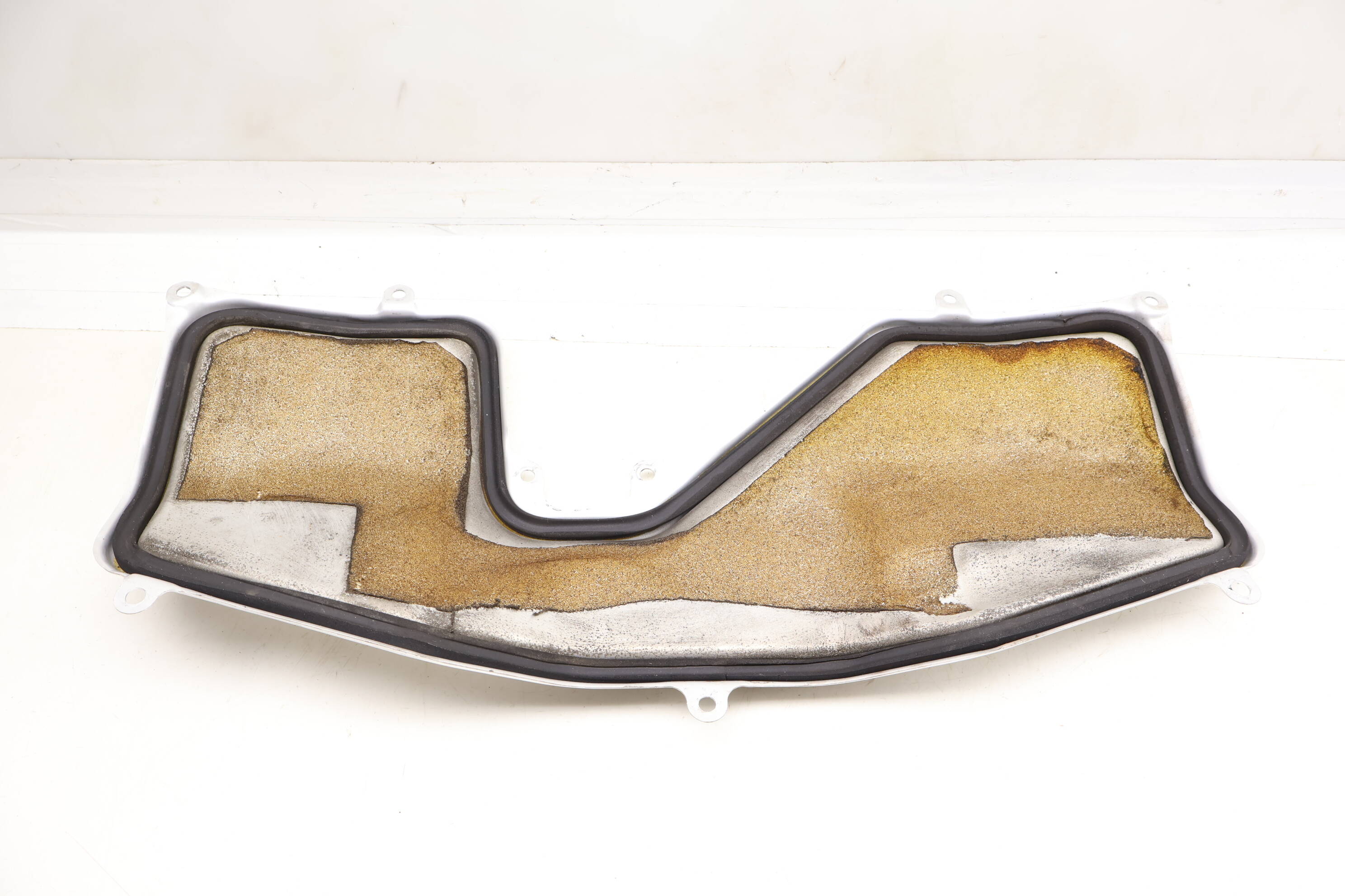 Engine Belt Cover / Shield 98650418100