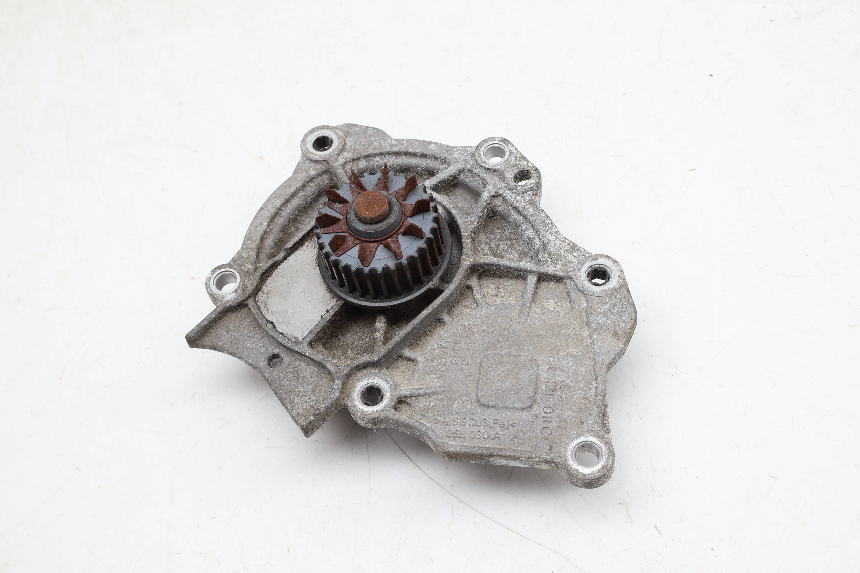 Coolant / Water Pump 06K121011C